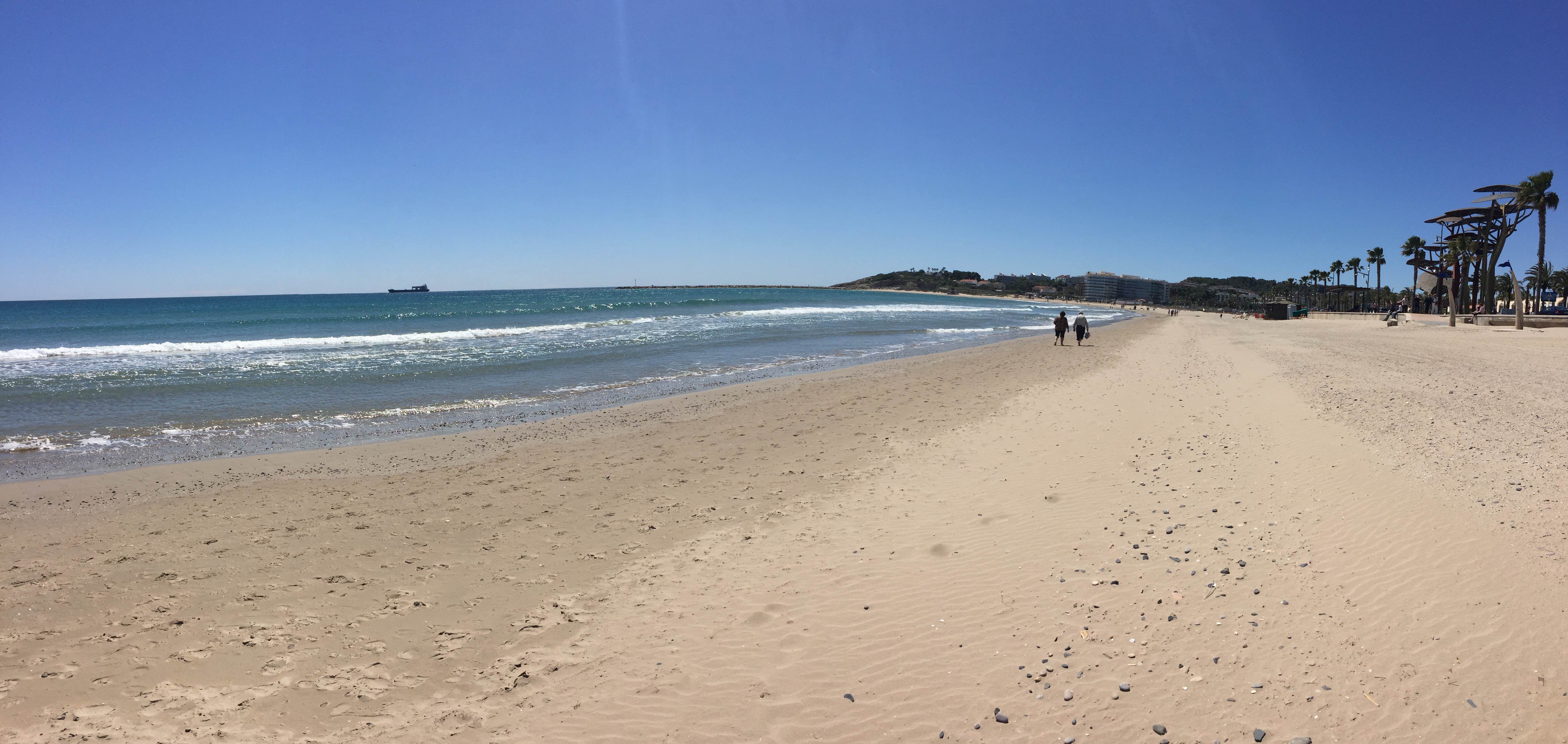 Platja de la Pineda, por Andy Sanchez Santa Fe