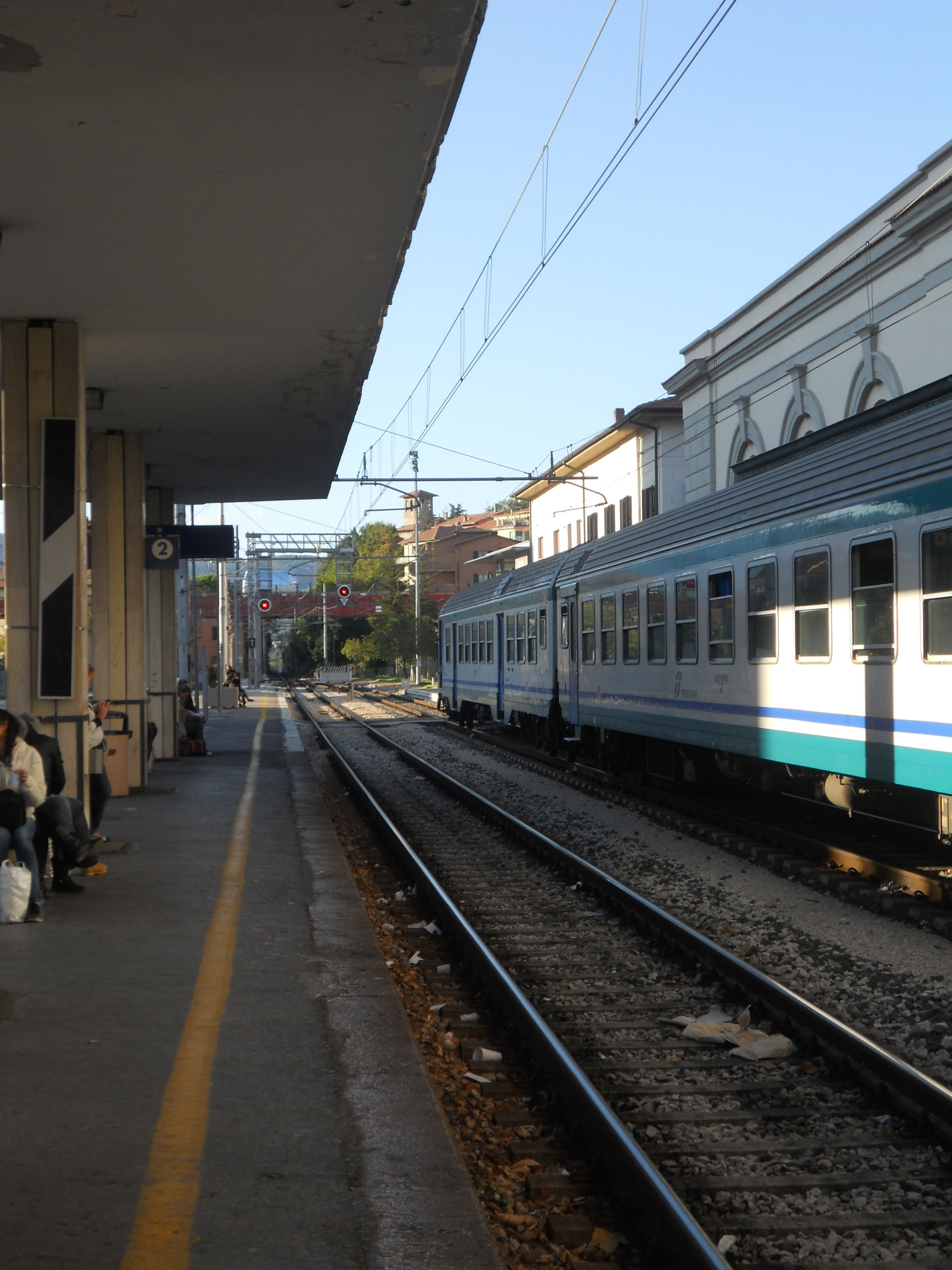 Estaciones de tren en Umbría: descubre la magia del viaje en Italia