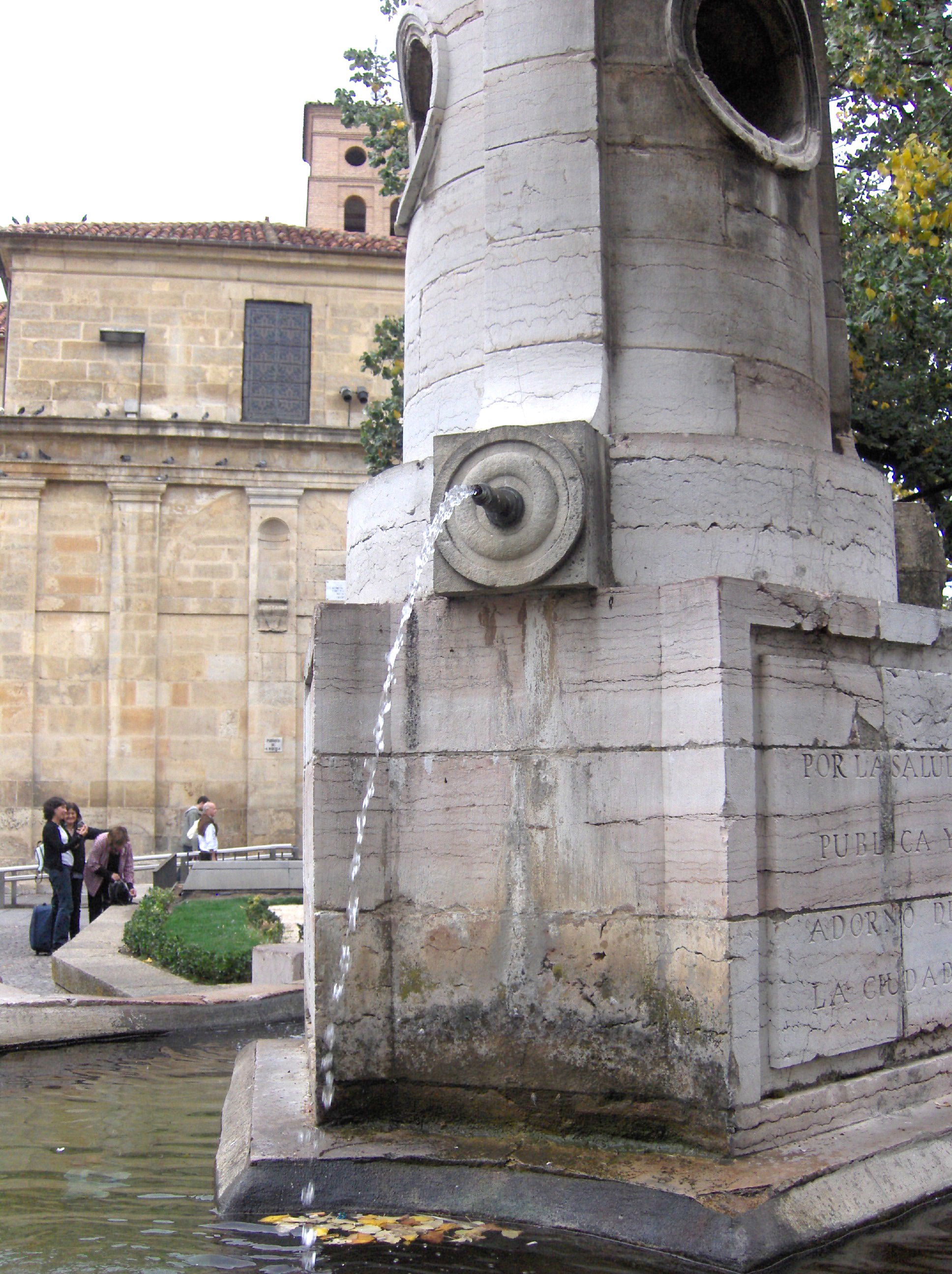 Fuente de San Marcelo, por Yoli ChamBa