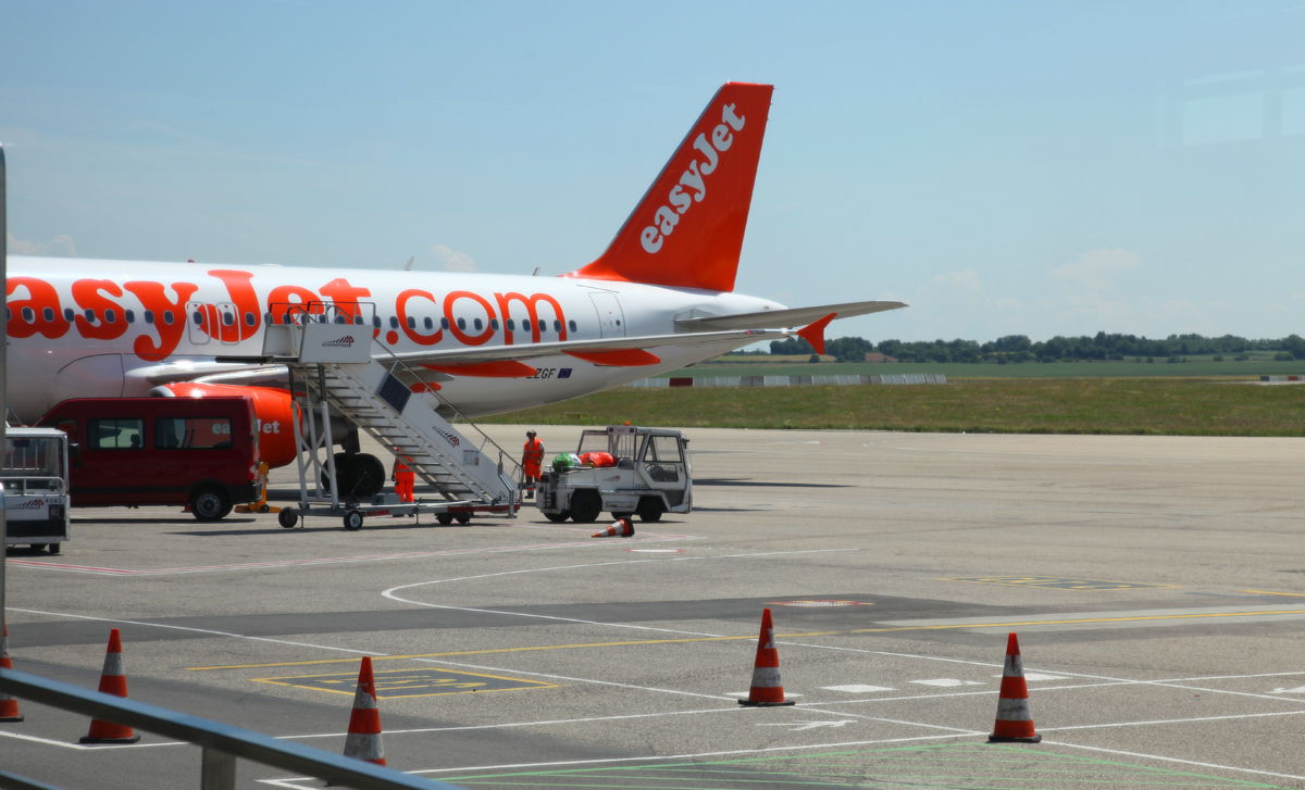 Terminal 3 Saint-Exupéry, por GERARD DECQ