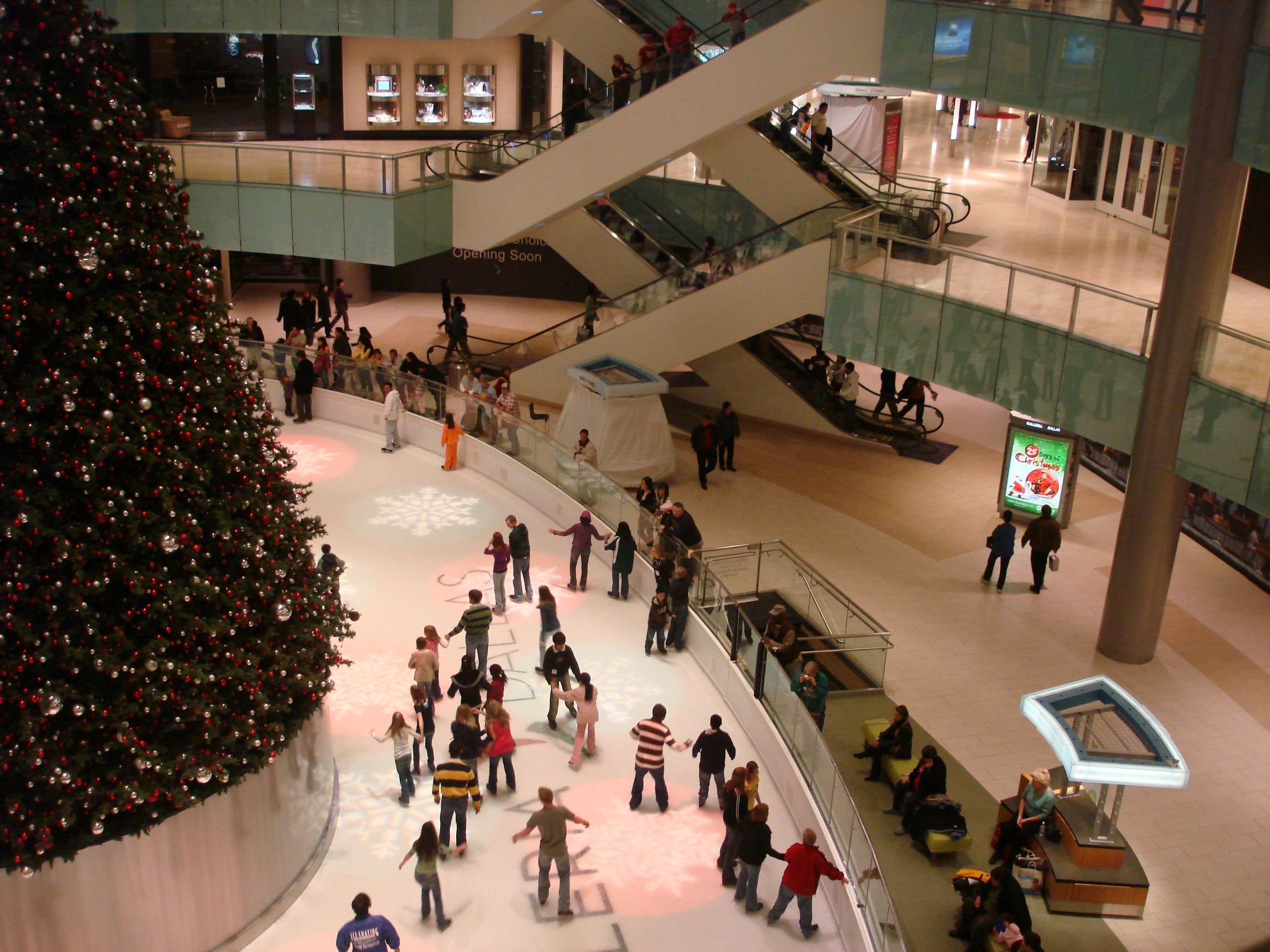 Galleria Dallas - Super regional mall in Dallas, Texas, USA 