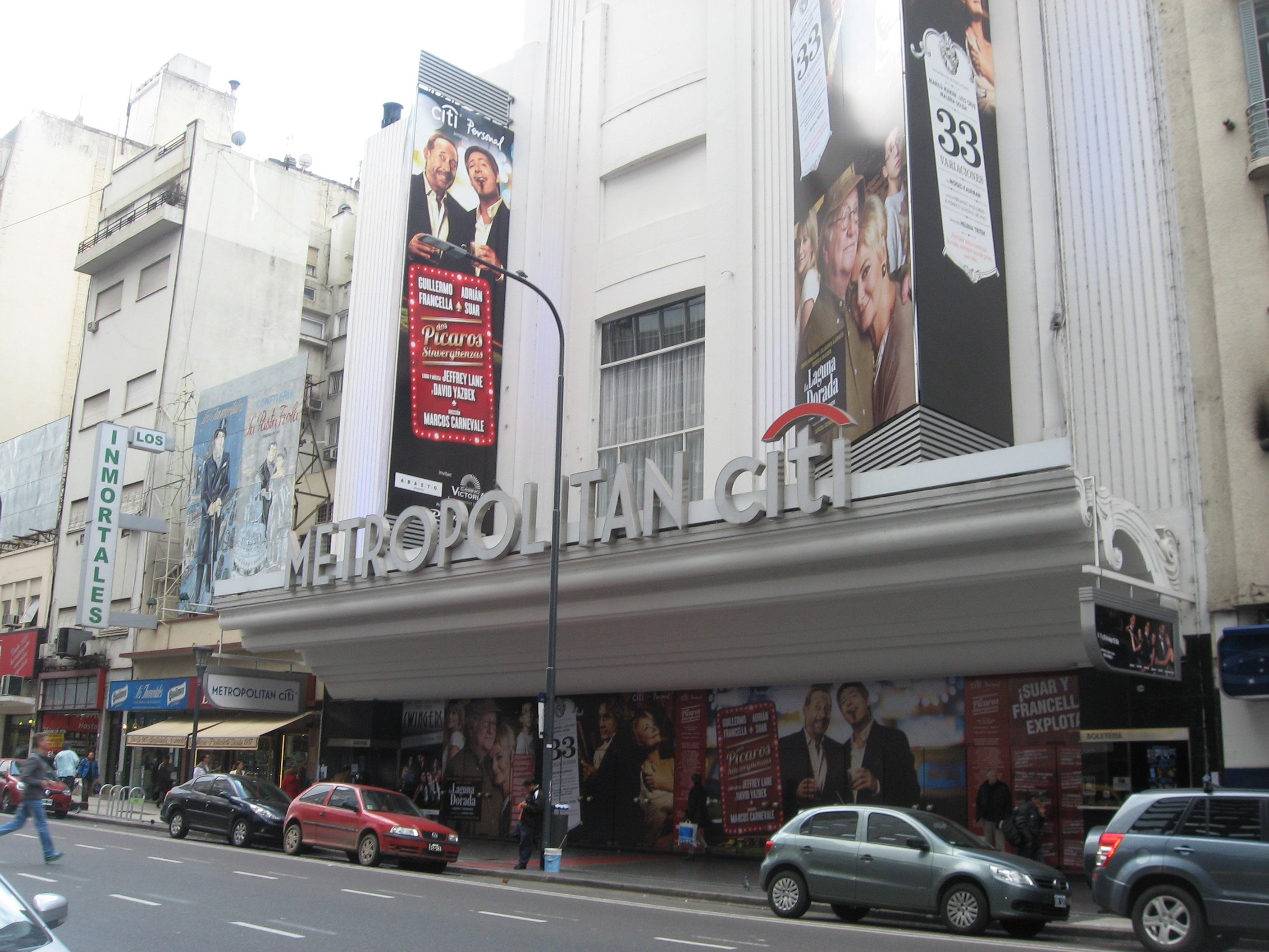 Teatro Metropolitan, por Fede Bevilacqua