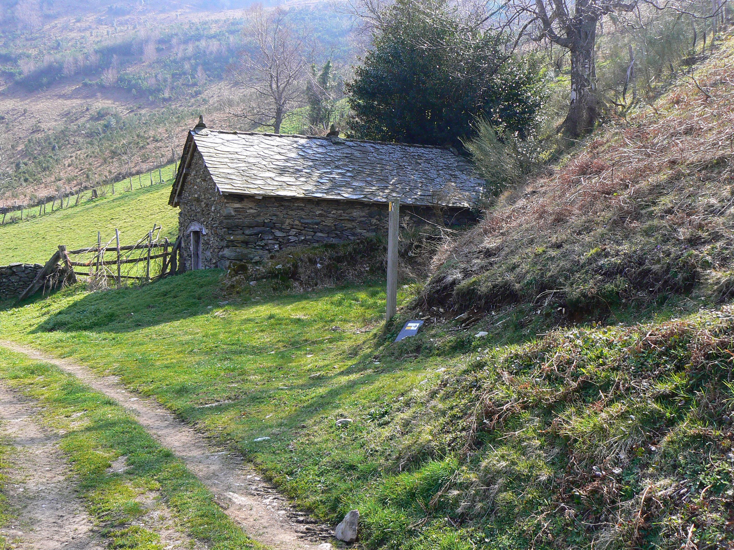 Ruta del Valle de Cibea, por Fuentes del Narcea 