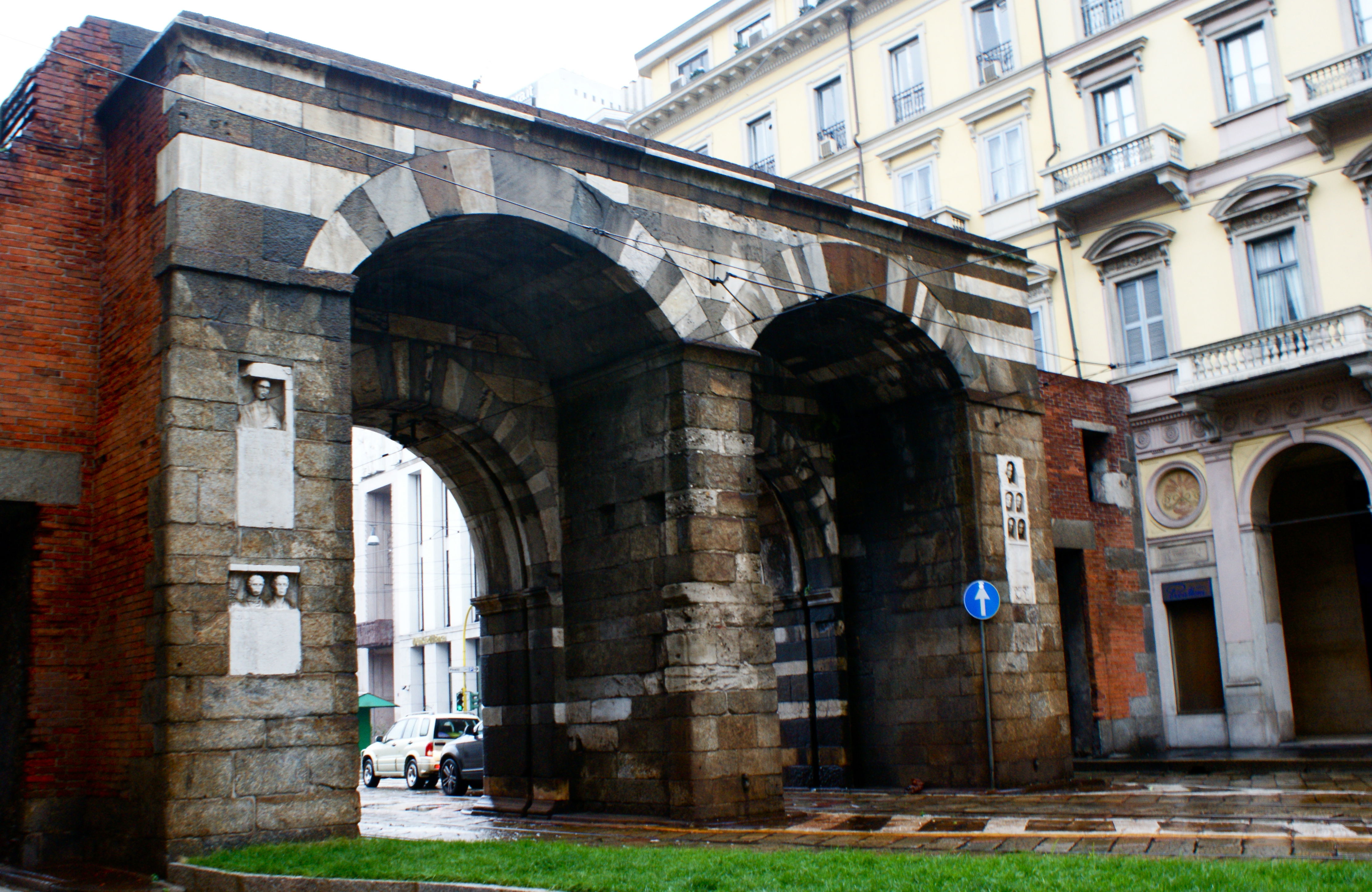 Plaza Cavour, por Anne-Laure Caquineau
