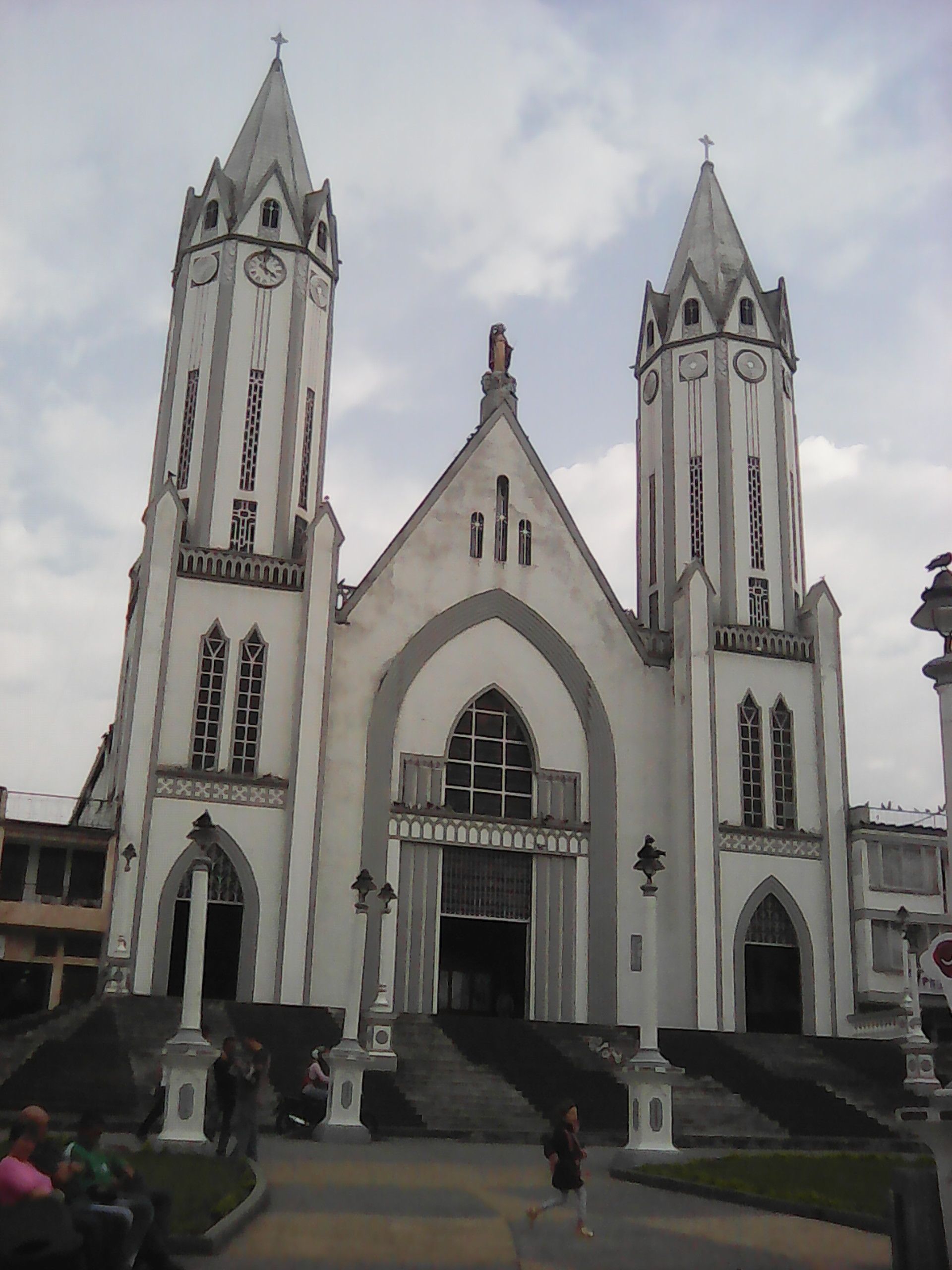 Basilica Menor Nuestra Señora de las Victorias Santa Rosa de Cabal, por Jesus Antonio Orozco Valencia