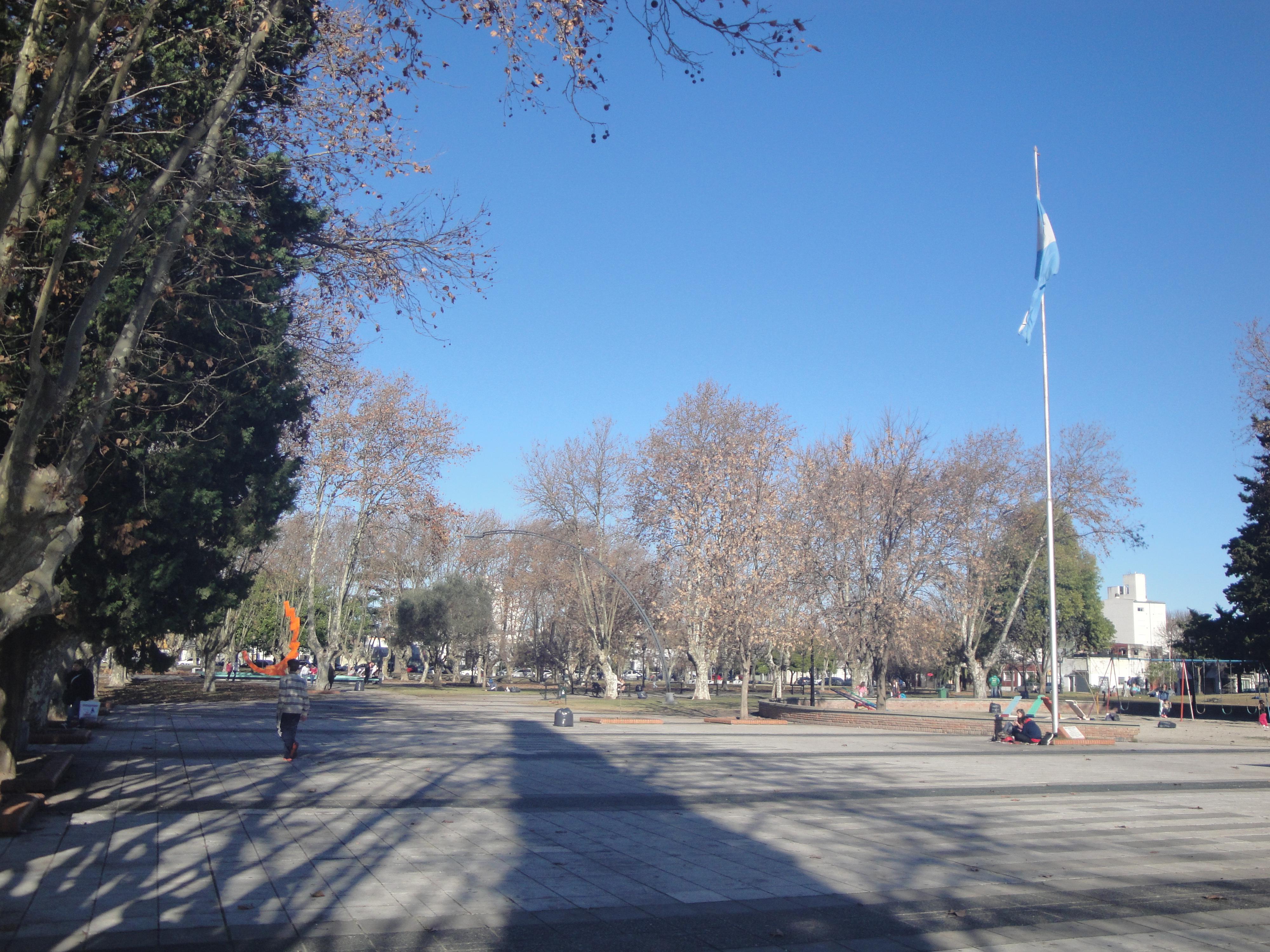 Plaza Islas Malvinas, por Manuel Toubes