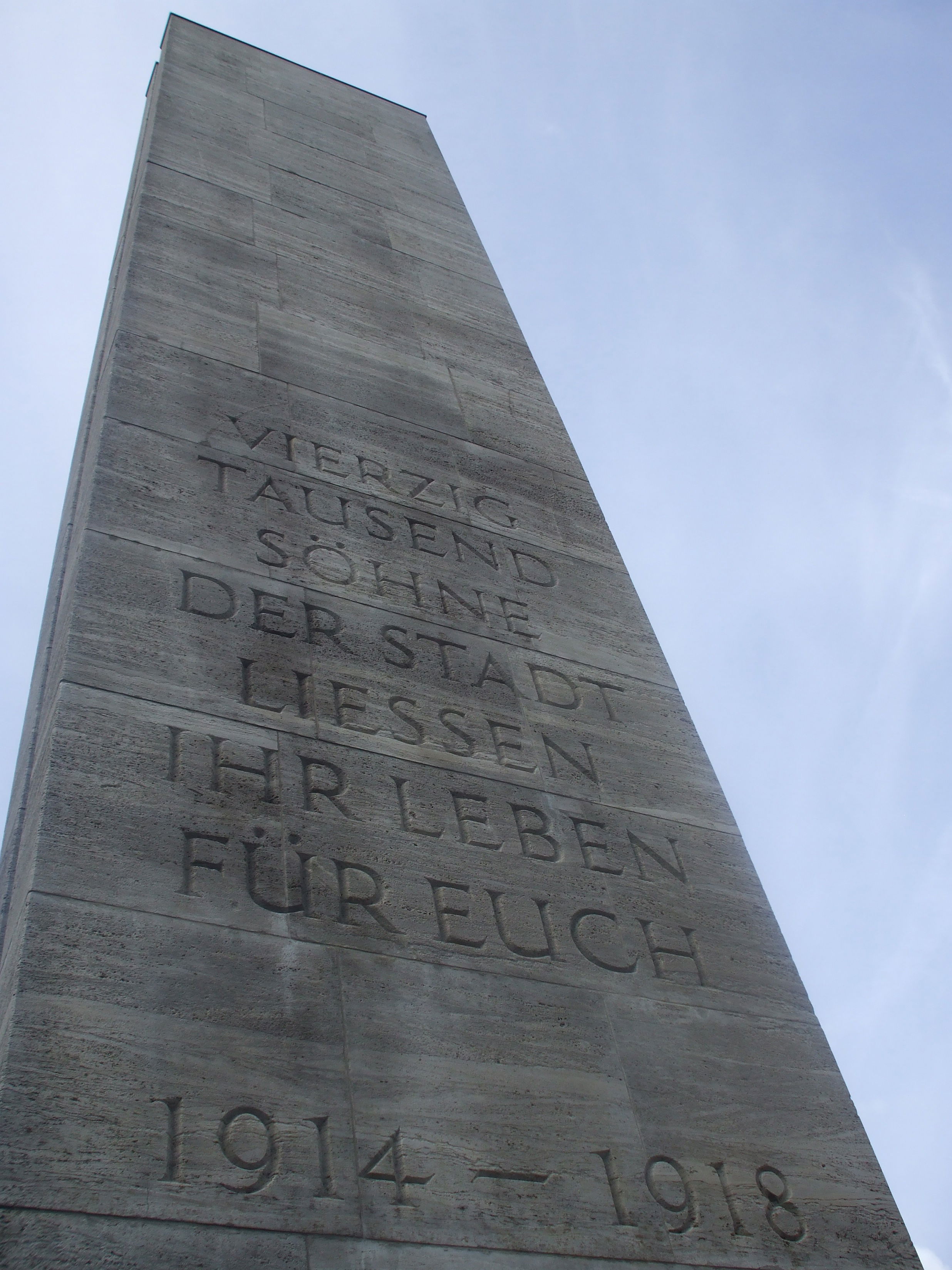 Monumento a los muertos de Hamburgo, por nicolas.perriot