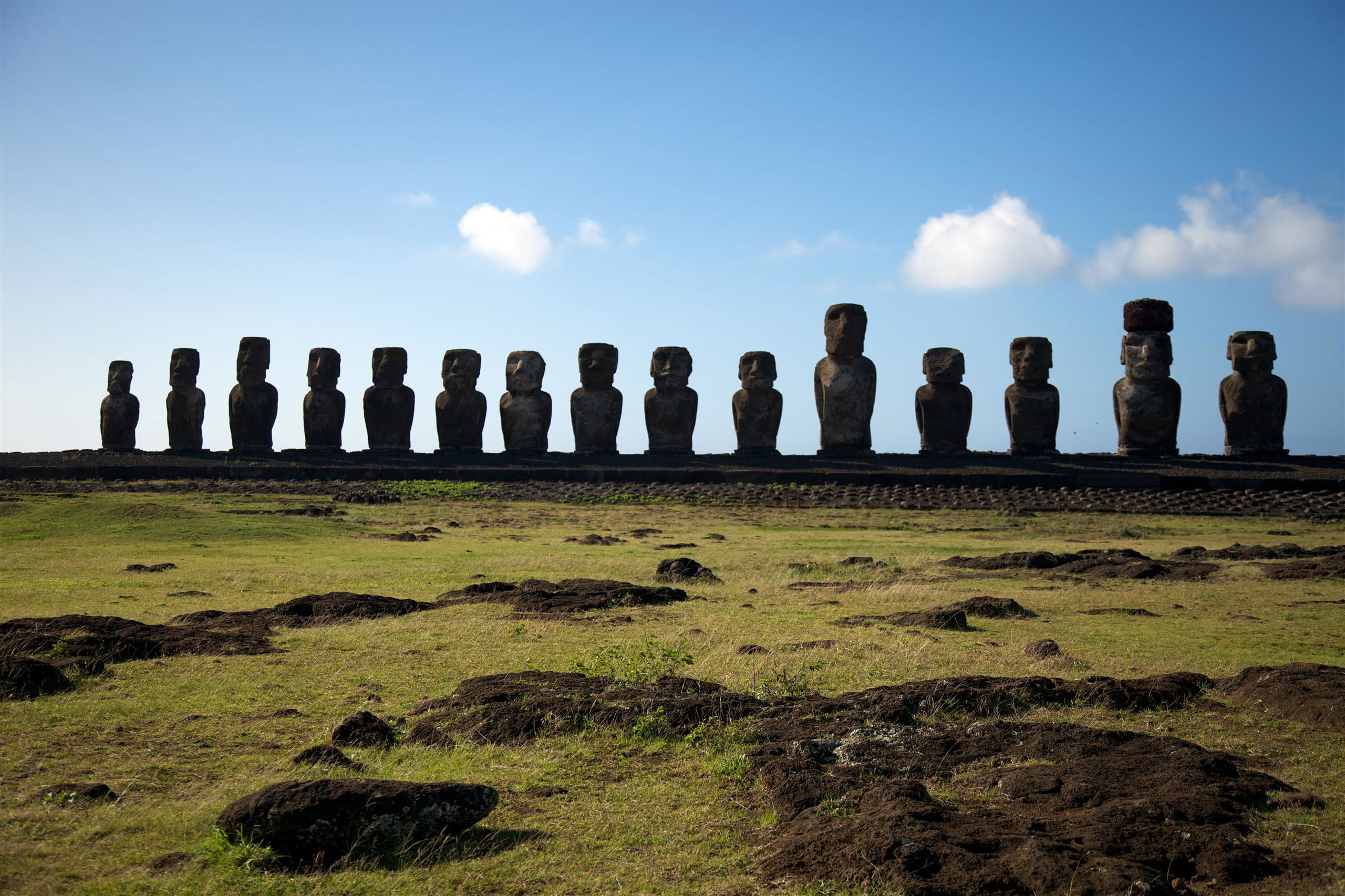 Descubre los monumentos históricos de Isla de Pascua y su legado cultural