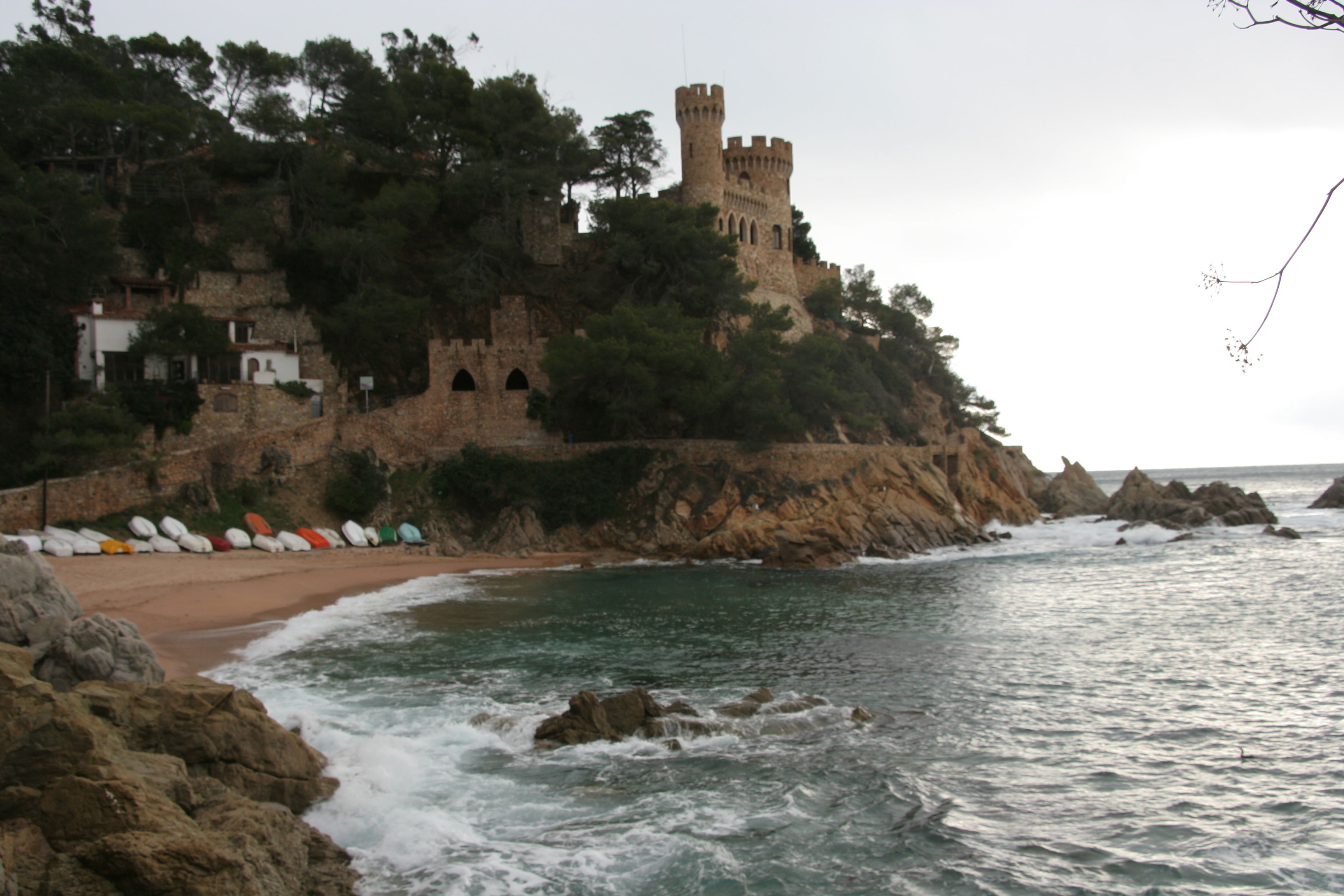 Castillo Lloret de Mar, por Pilar Cordoba Garcia