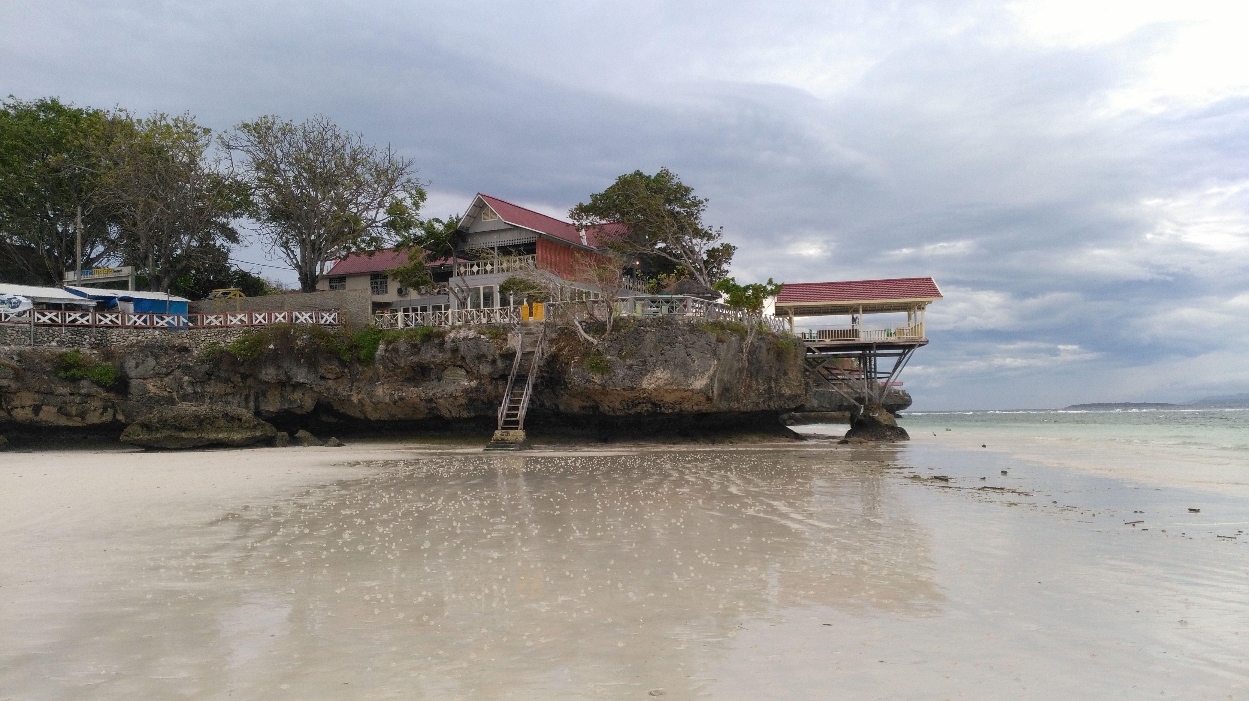 Bira (sulawesi), por Nurul Muslihati Idris