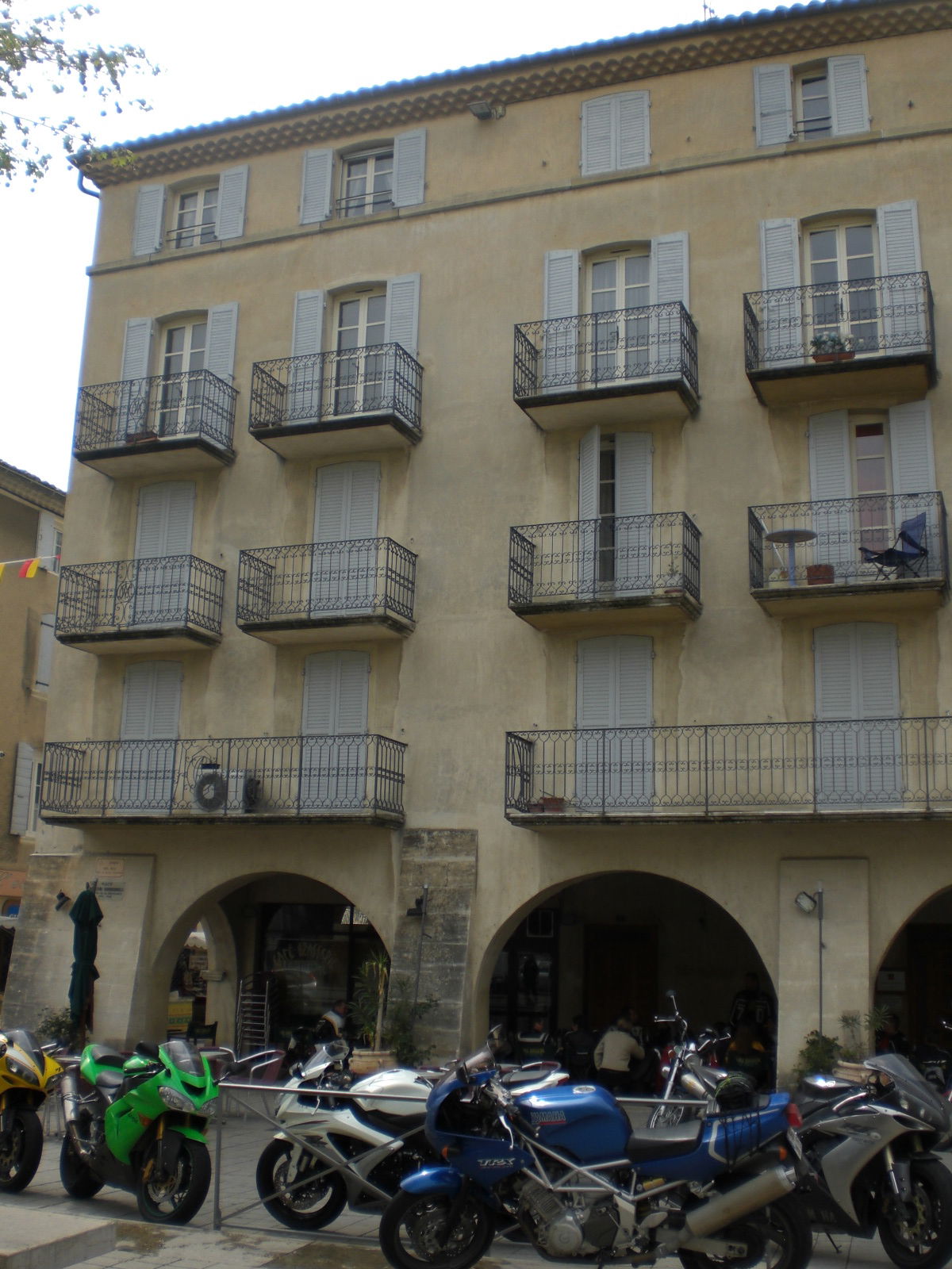 Plaza des Arcades, por paulinette