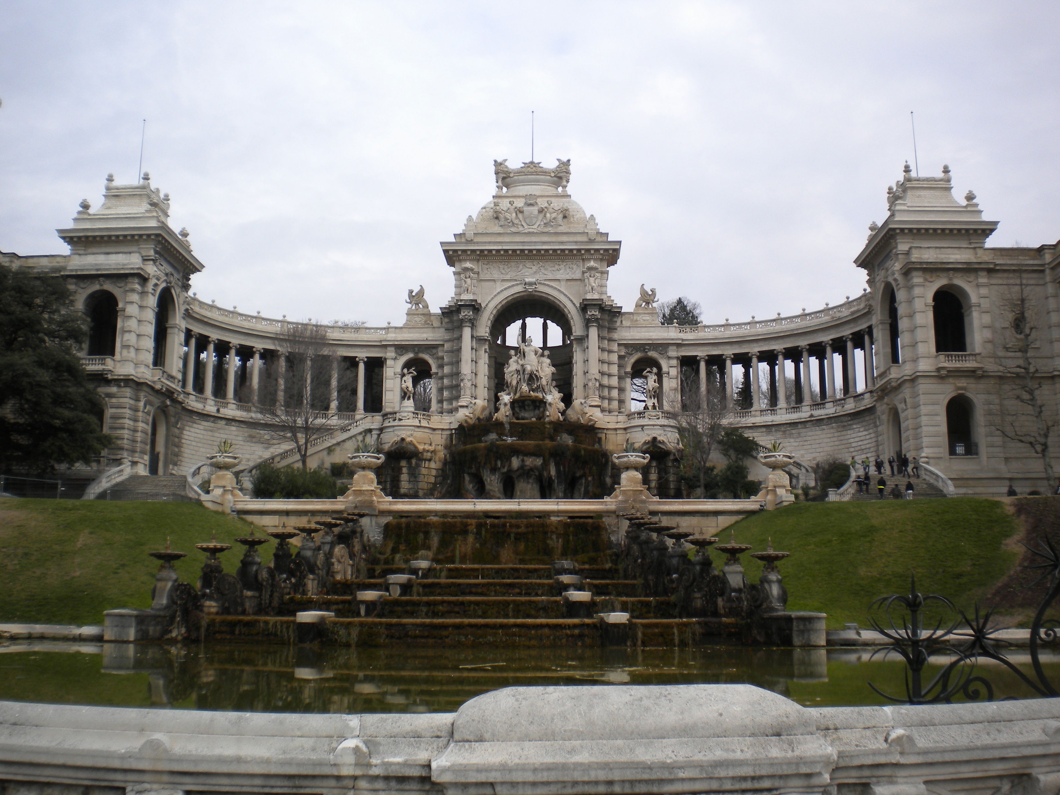 Palacio Longchamp, por Coline