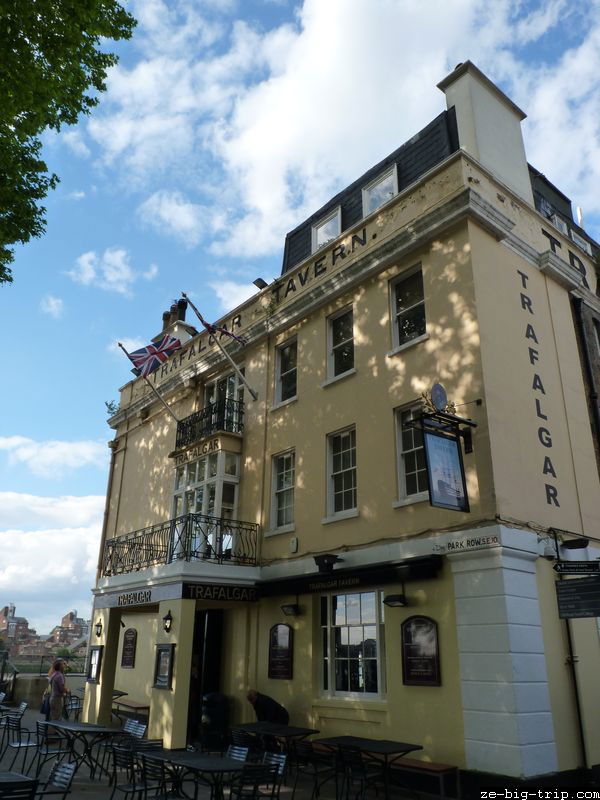 Trafalgar Tavern, por Roland Flutet