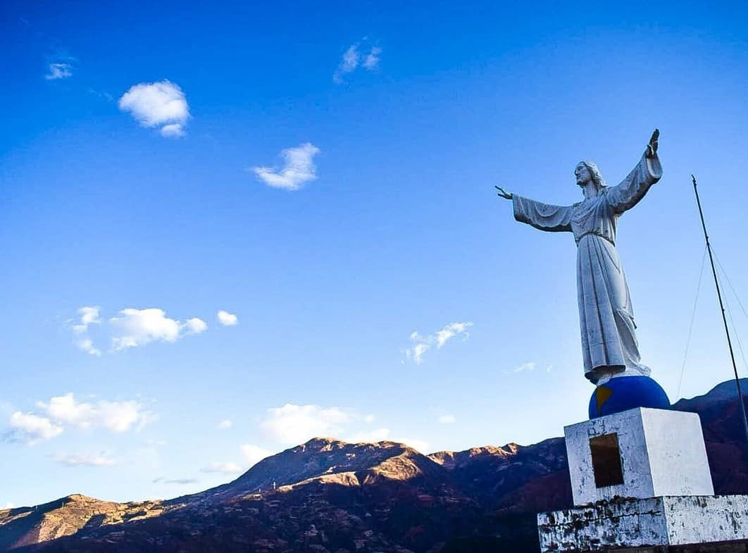 Cementerio, por Gisselle Paz