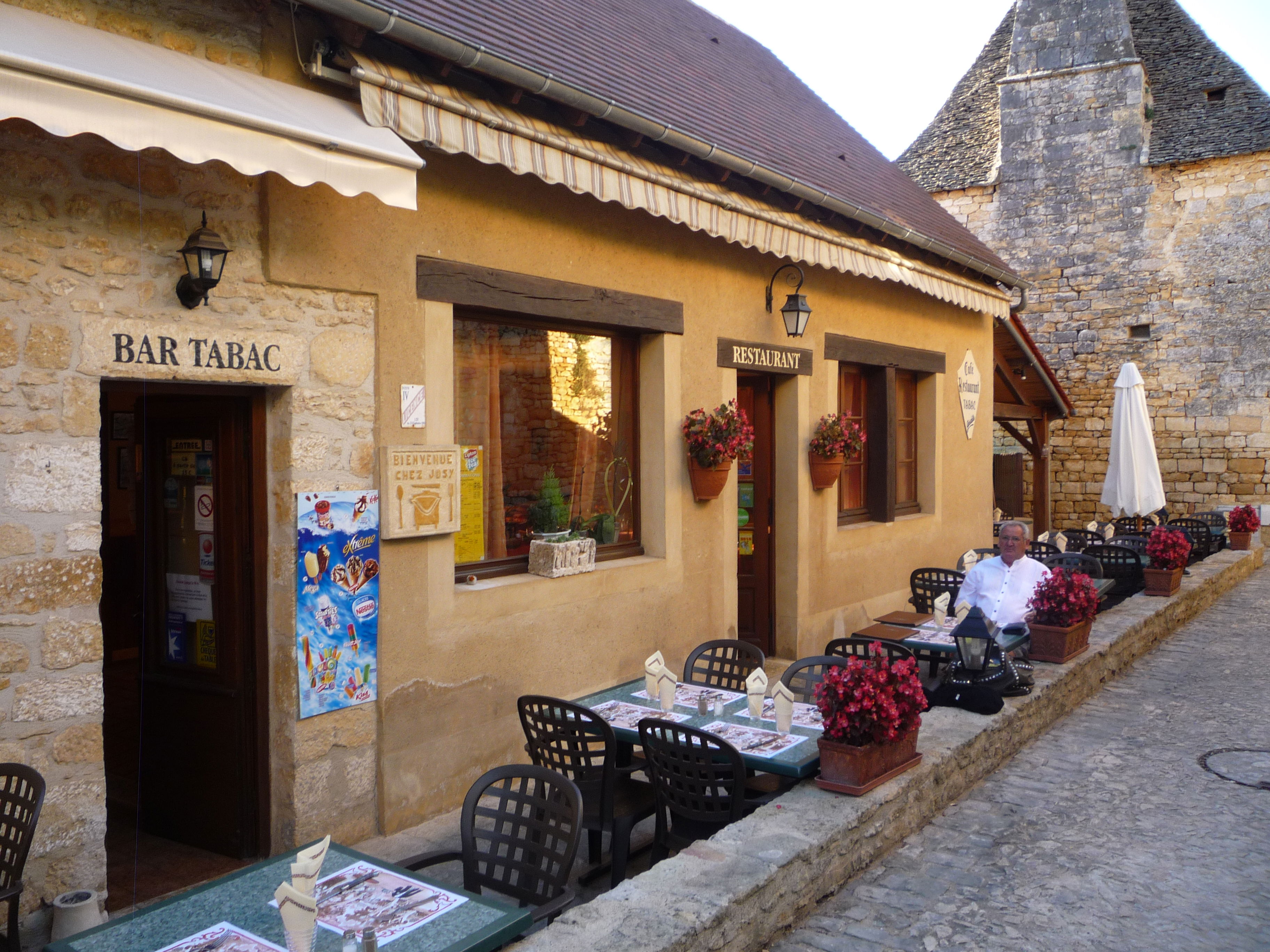 Saint-Amand-de-Coly, por Anne Robillard