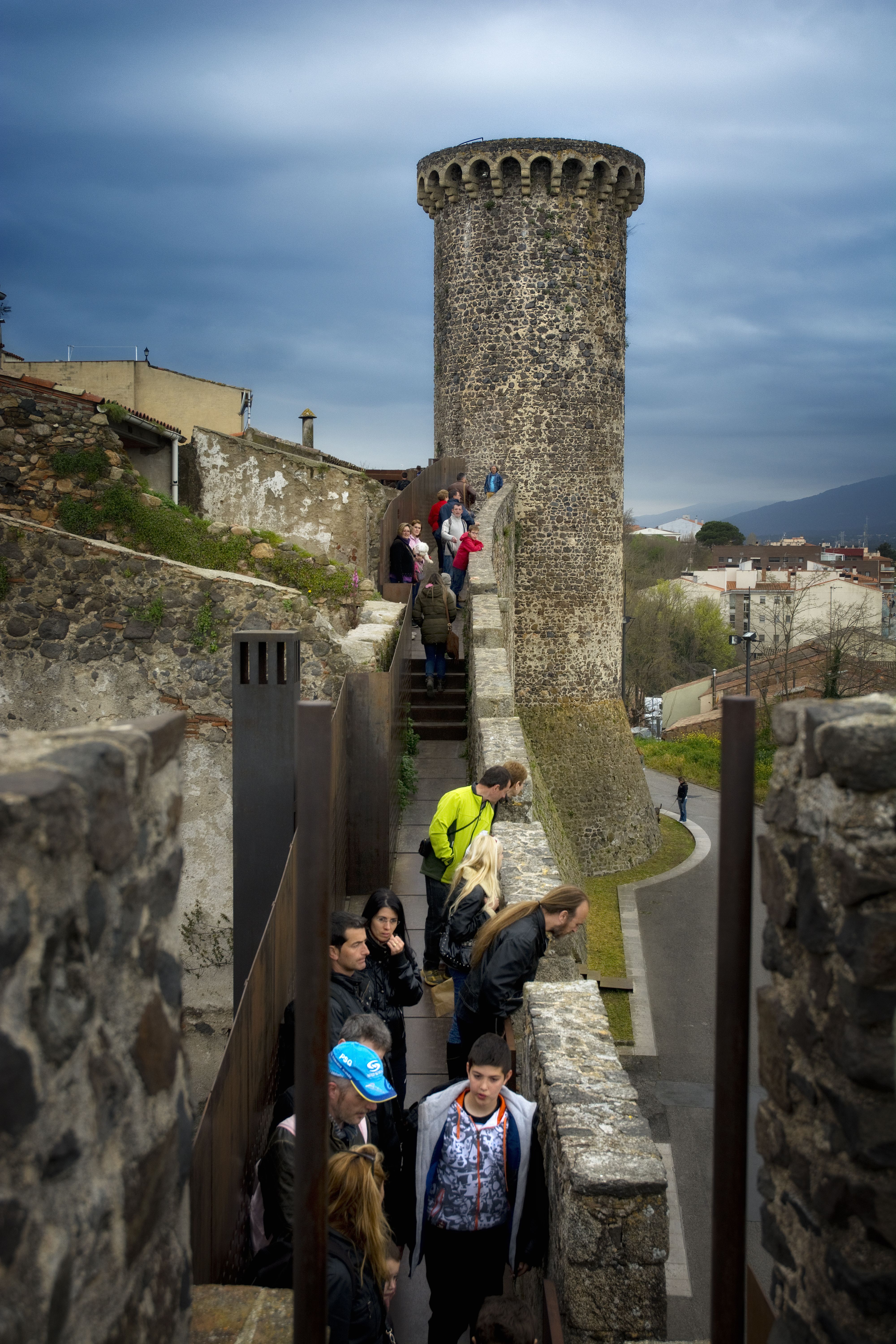 Murallas Hostalric, por Hostalric Turisme