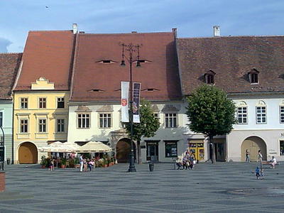 PDF) The medieval cemetery from Sibiu (Hermannstadt) Huet Square