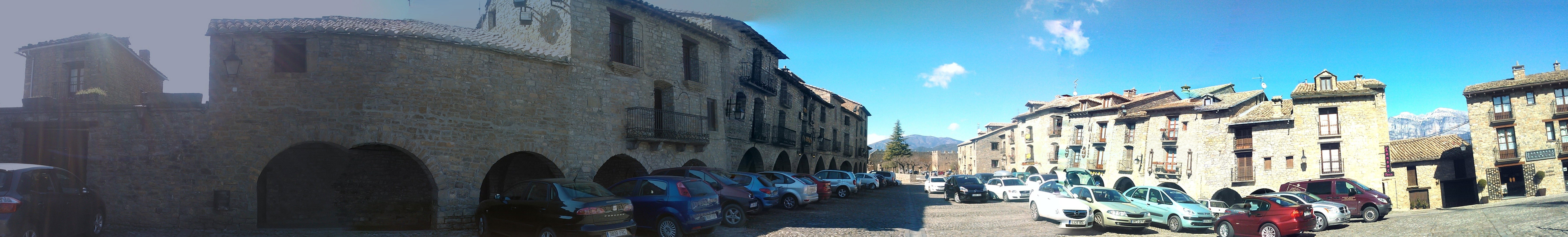 Plazas en Huesca que te sorprenderán y enamorarán al instante