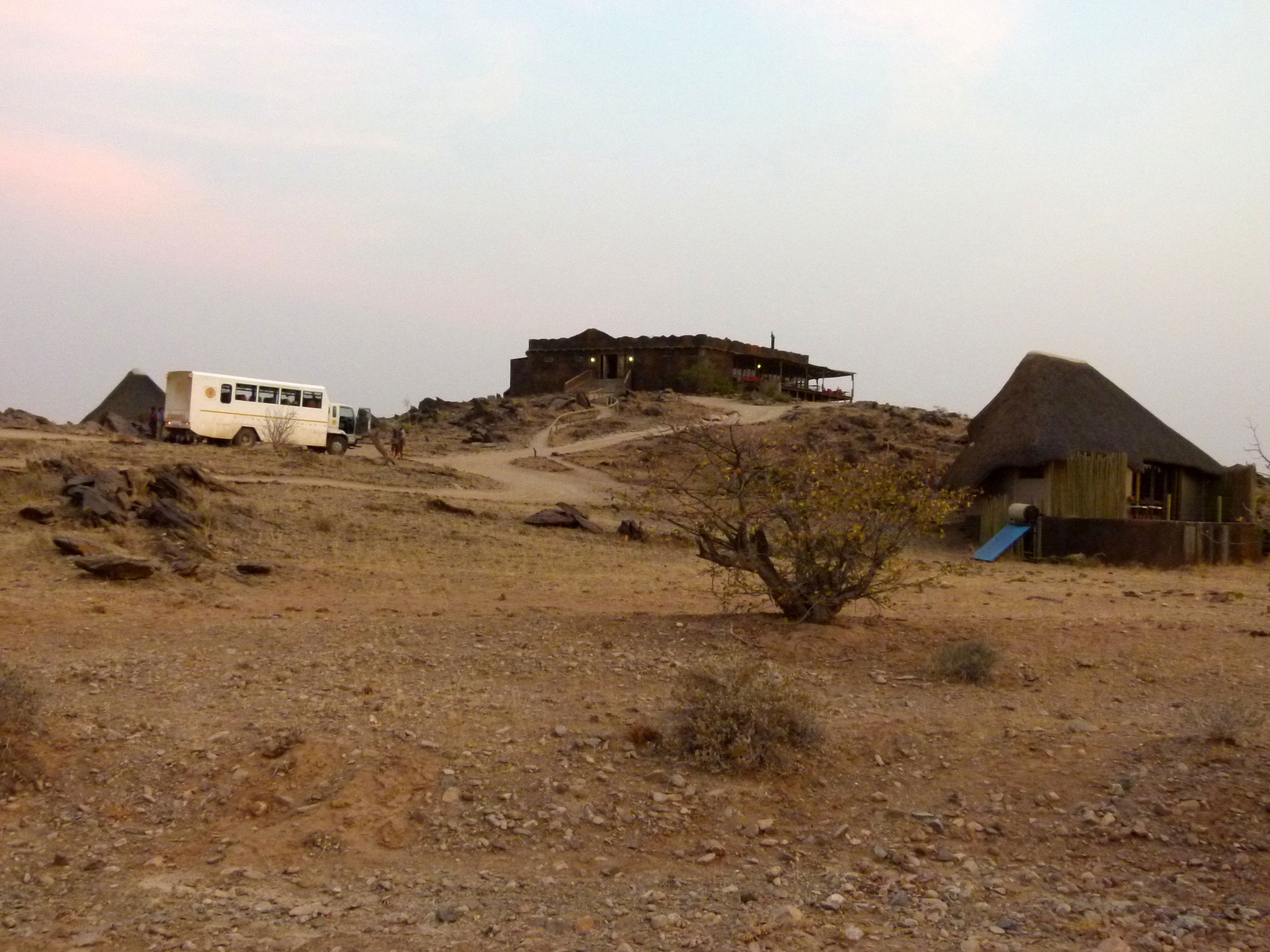 Hotel Wilderness Safaris Doro Nawas Lodge, por E.Sonia Requejo Salces