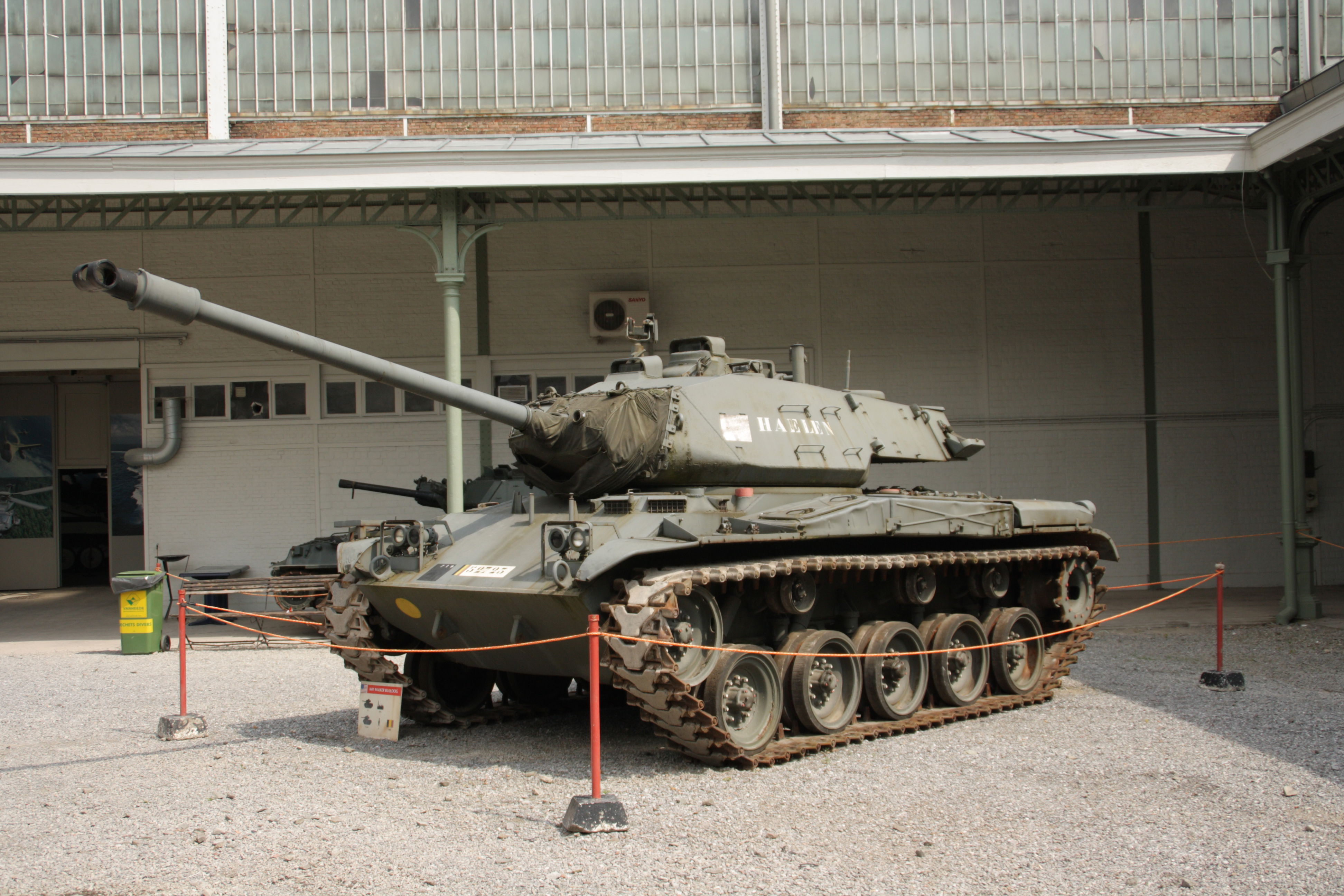 Museo de la Armada y de la Historia Militar, por María Salazar