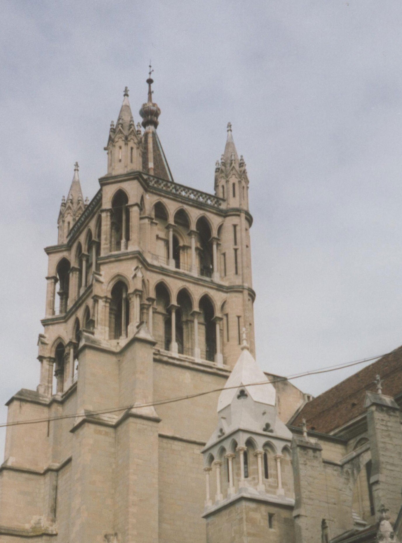 Lausanne Cathedral, por margsand