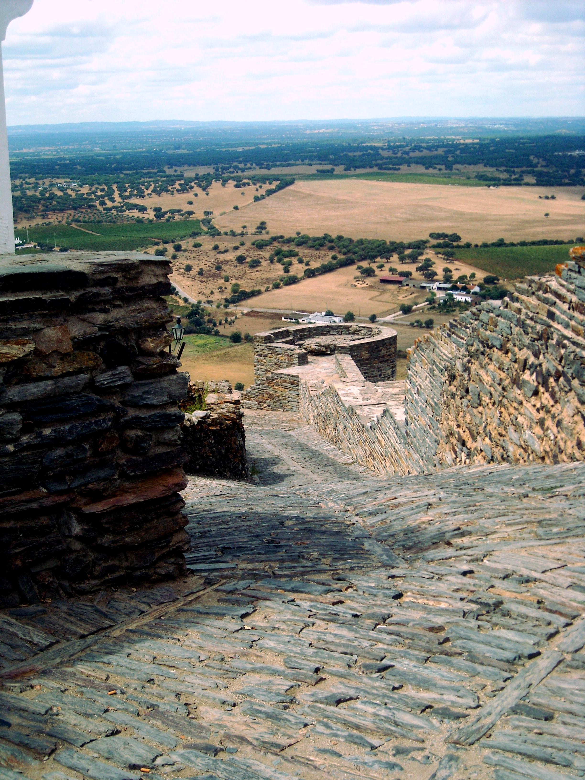 Pueblo Monzaraz, por Teresa Fdez de A