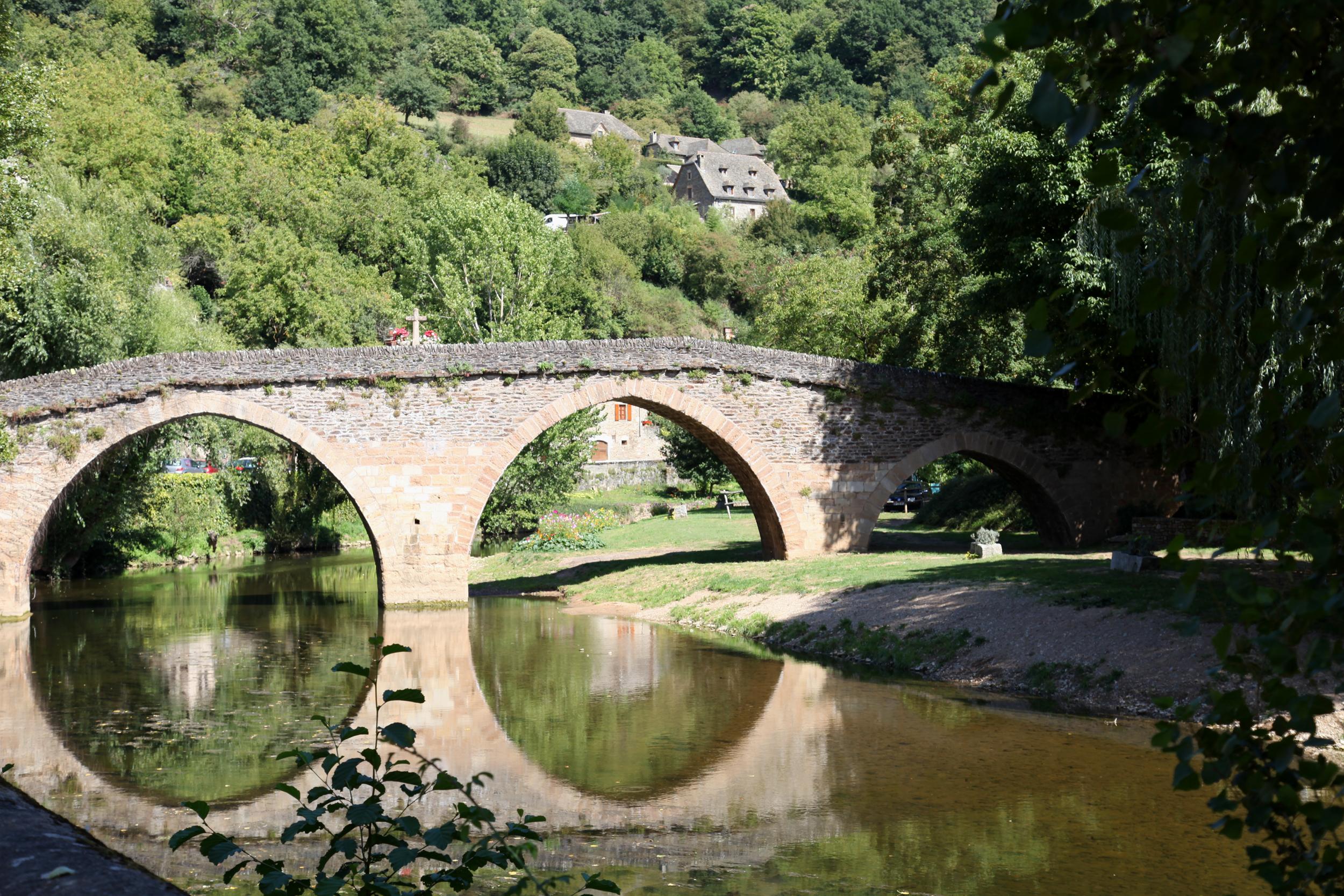 Puente de Belcastel, por GERARD DECQ