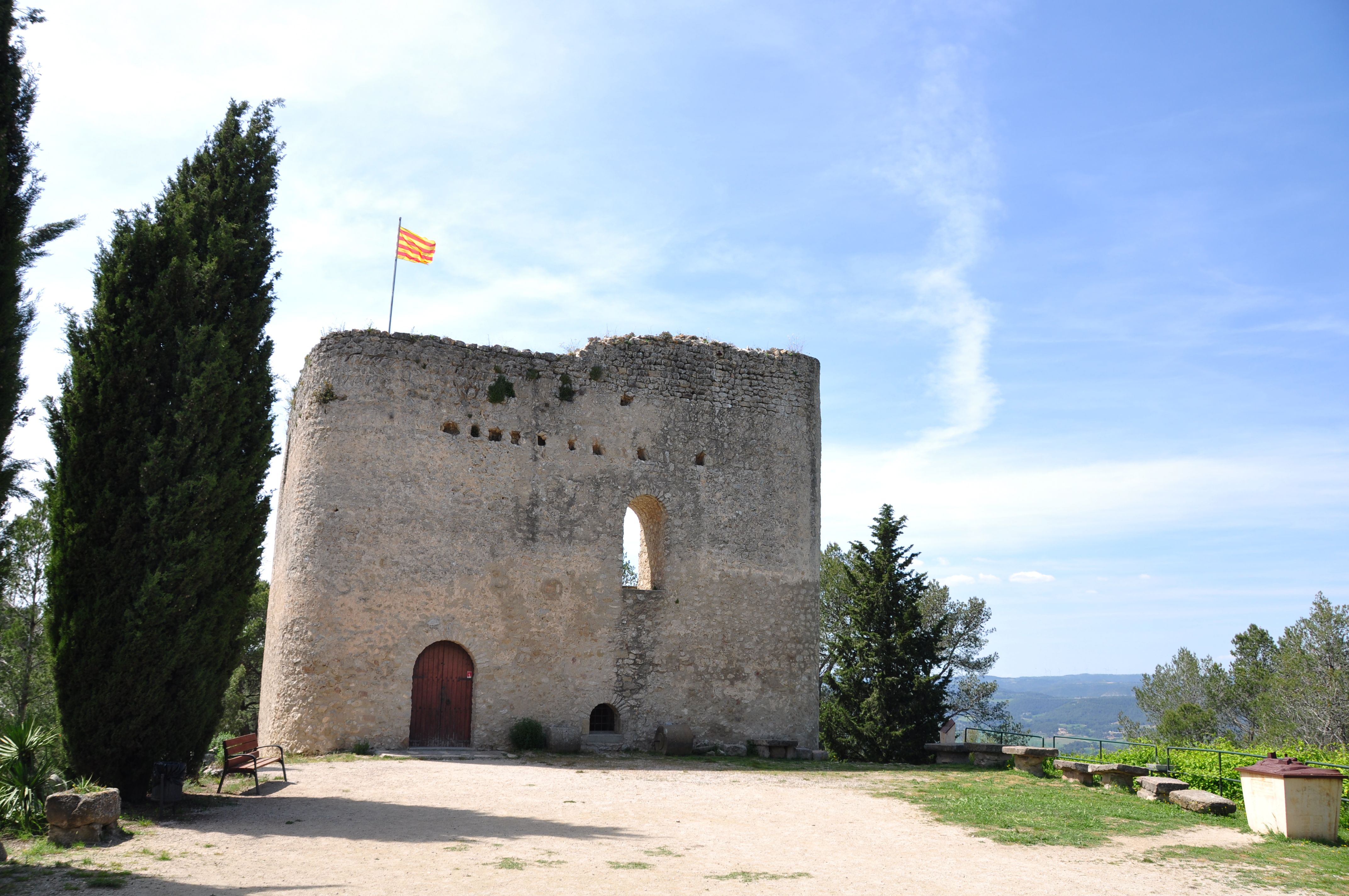 Castillo de la Tossa - Castell de Montbui, por Kris por el mundo
