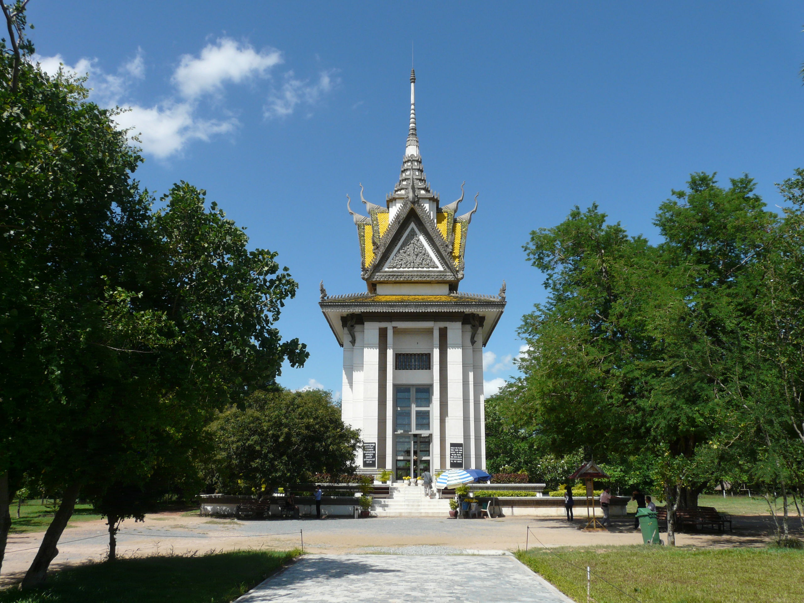 Campos de exterminio de Choeung Ek, por Yola