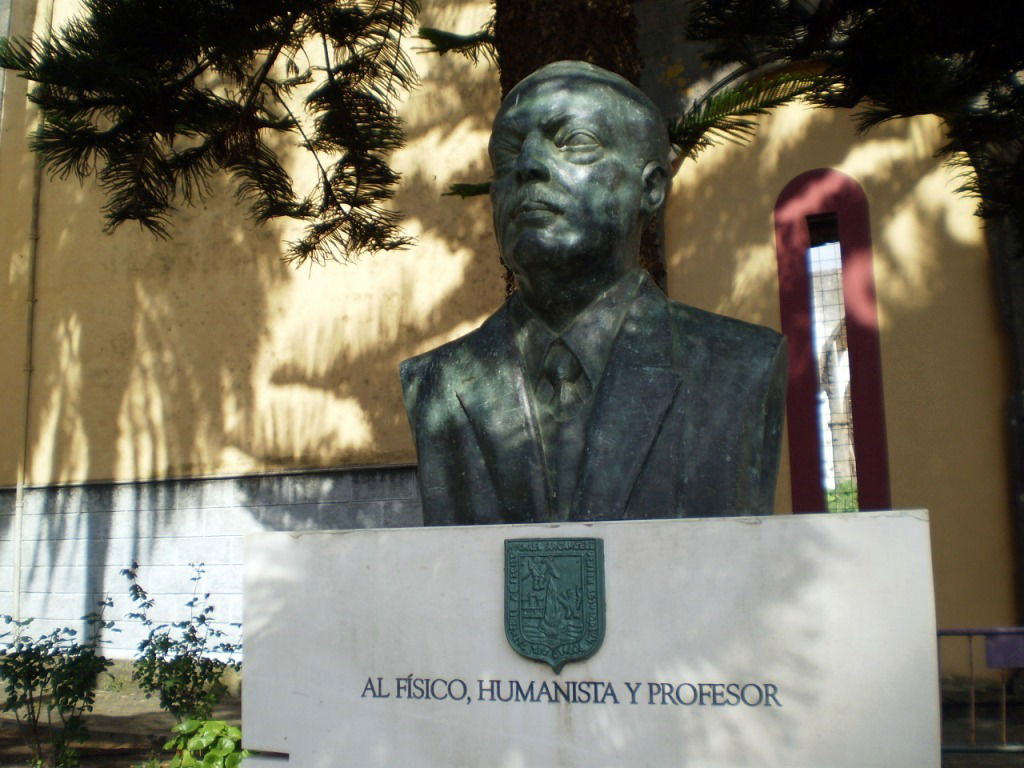 Monumento a Blas Cabrera Felipe, por Lala