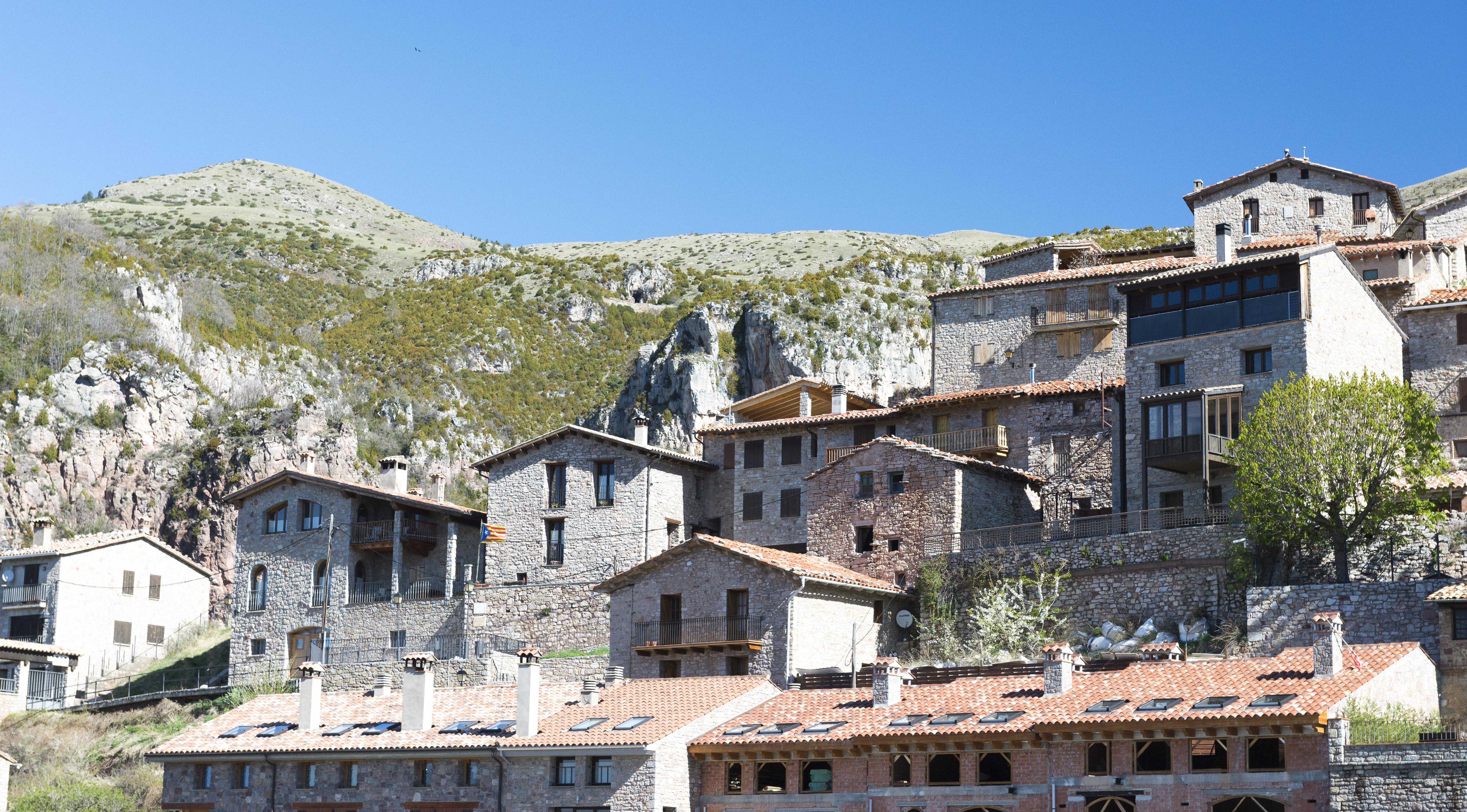 Descubre los encantos de los pueblos en Vall de Núria y sus alrededores