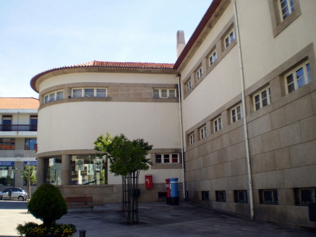 Edifício dos CTT - Edificio de Correos, por Lala