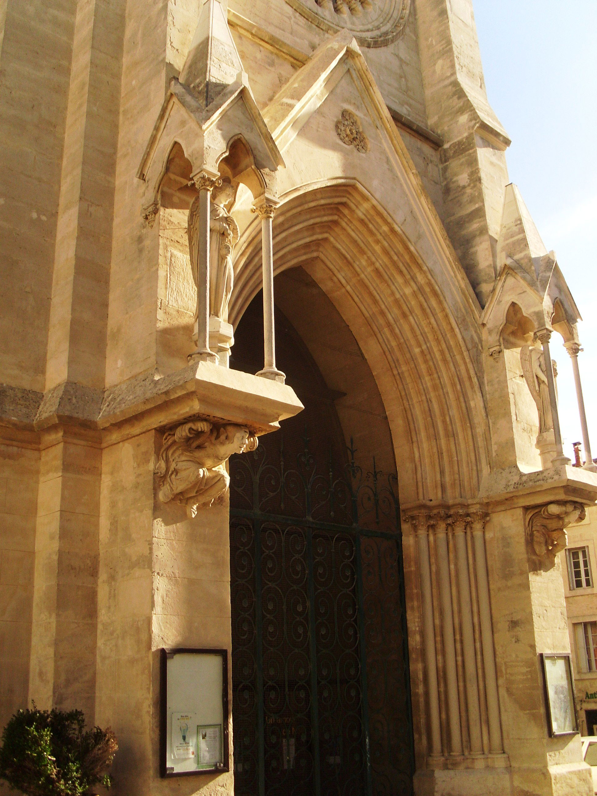 Iglesia Santa Anna, por Marine BOHIN