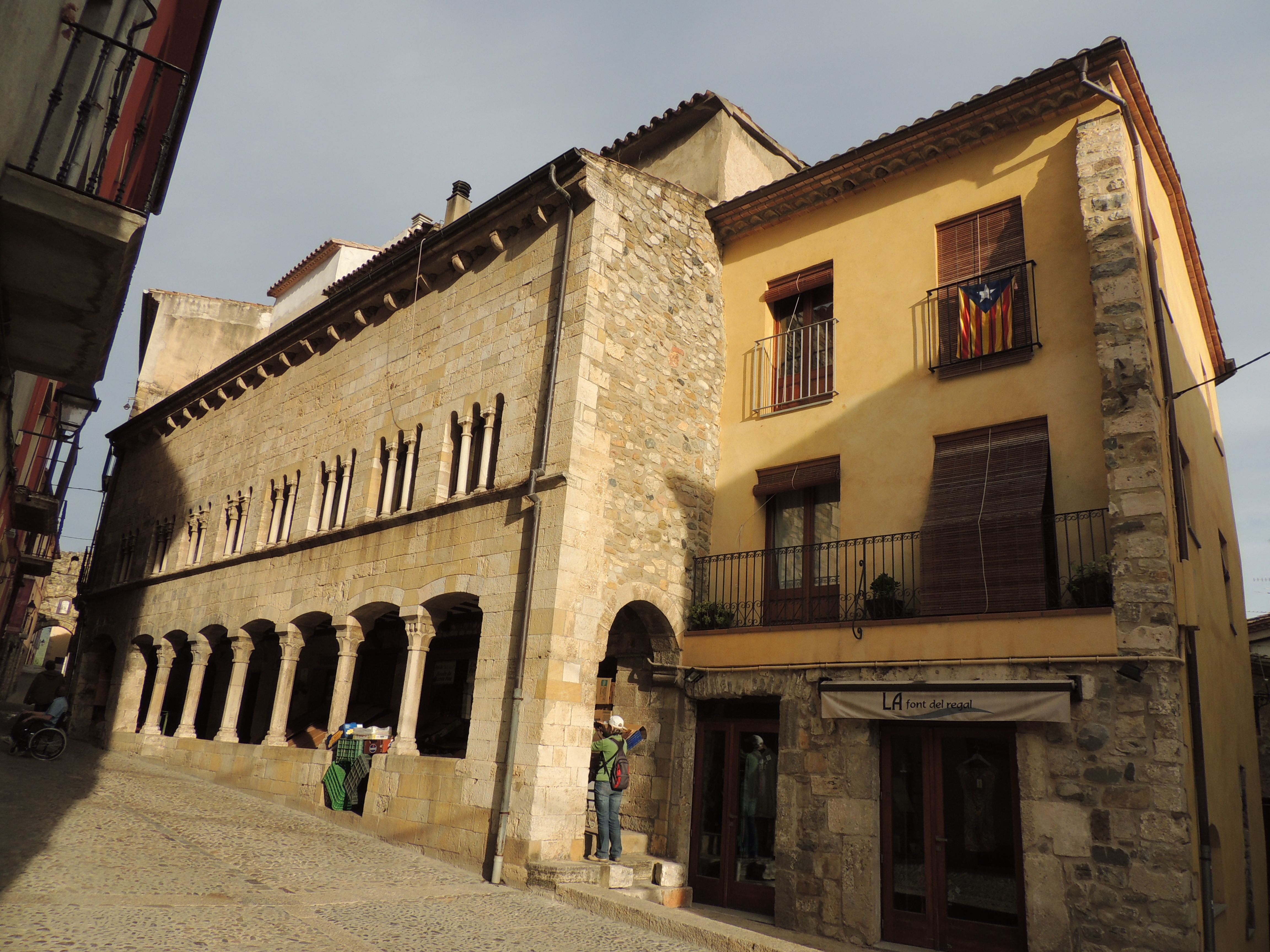 Calles en Besalú que cuentan historias de un pasado fascinante