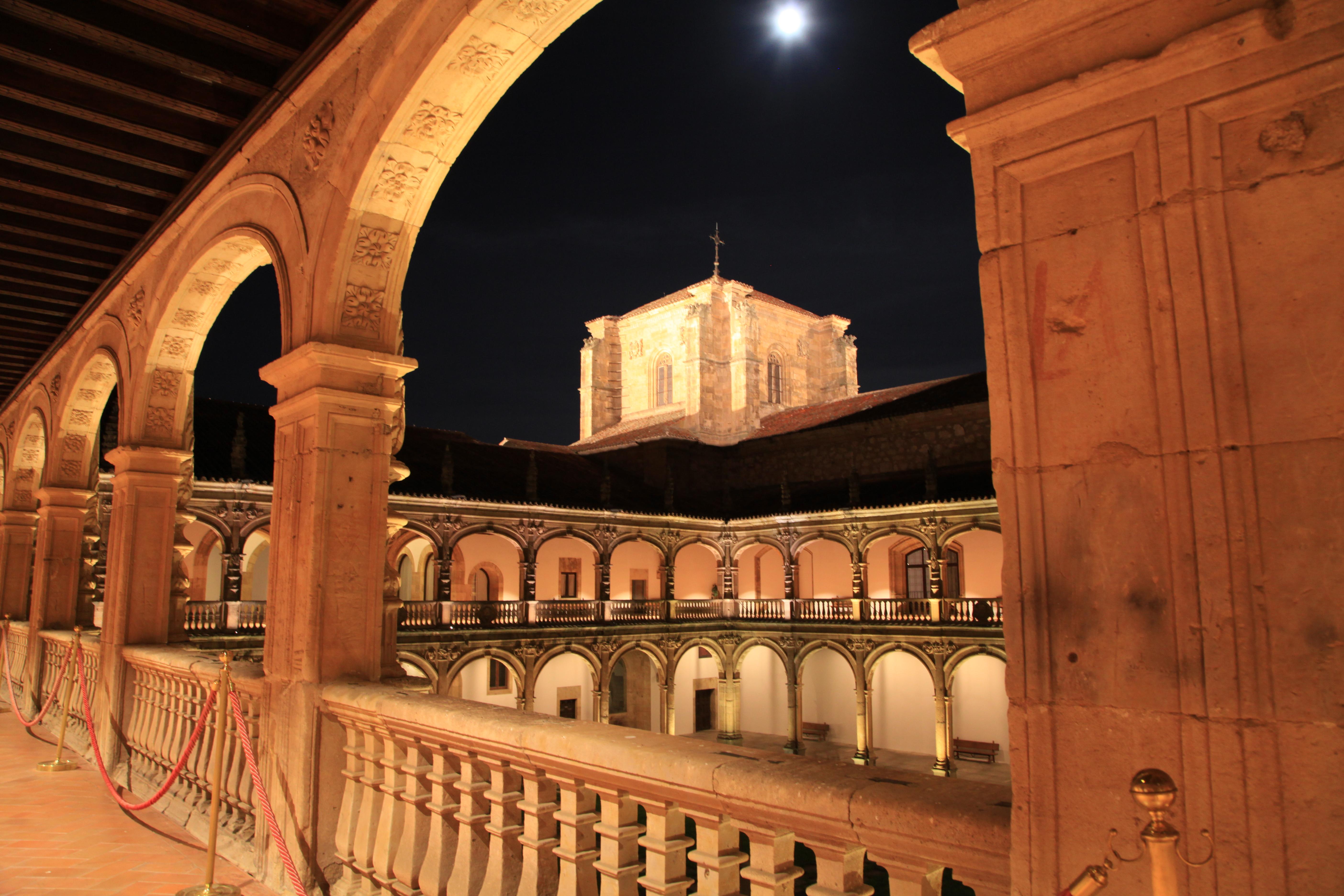 Salamanca Colegio Arzobispo Fonseca, por JOSE MANUEL CELIS SALVADOR