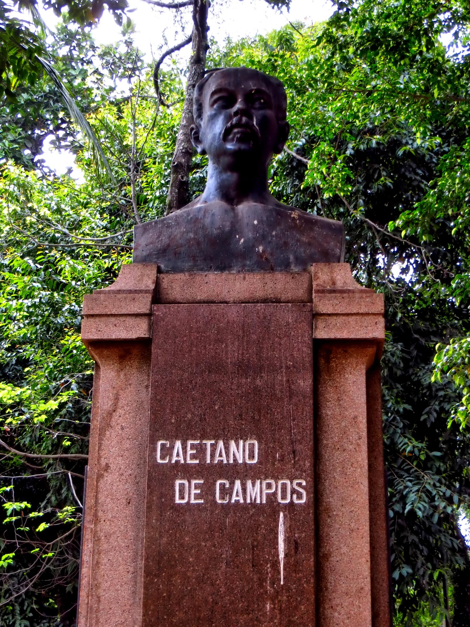 Monumento a Caetano de Campos, por Cleide Isabel