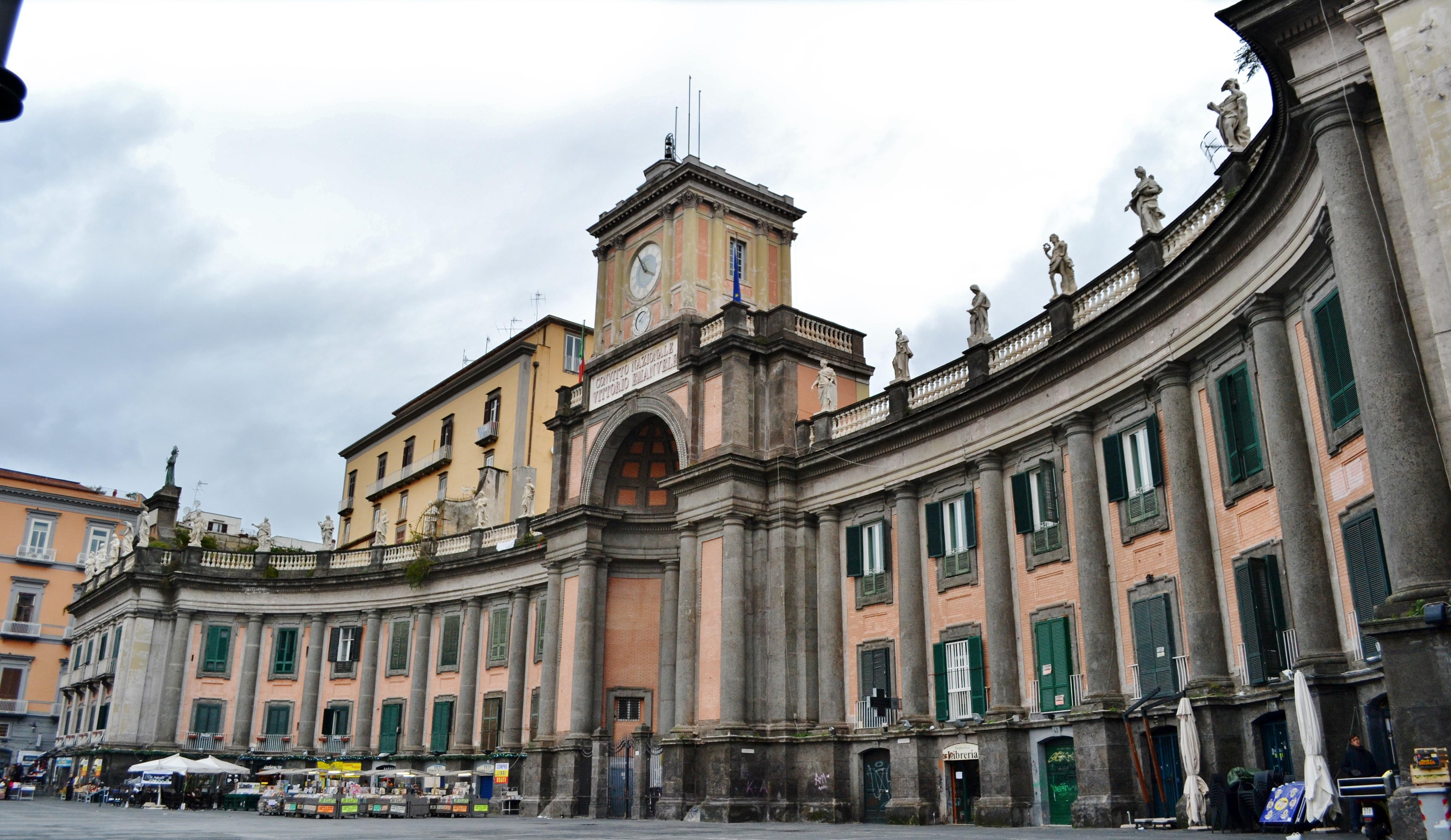 Plaza Dante, por Simonetta Di Zanutto