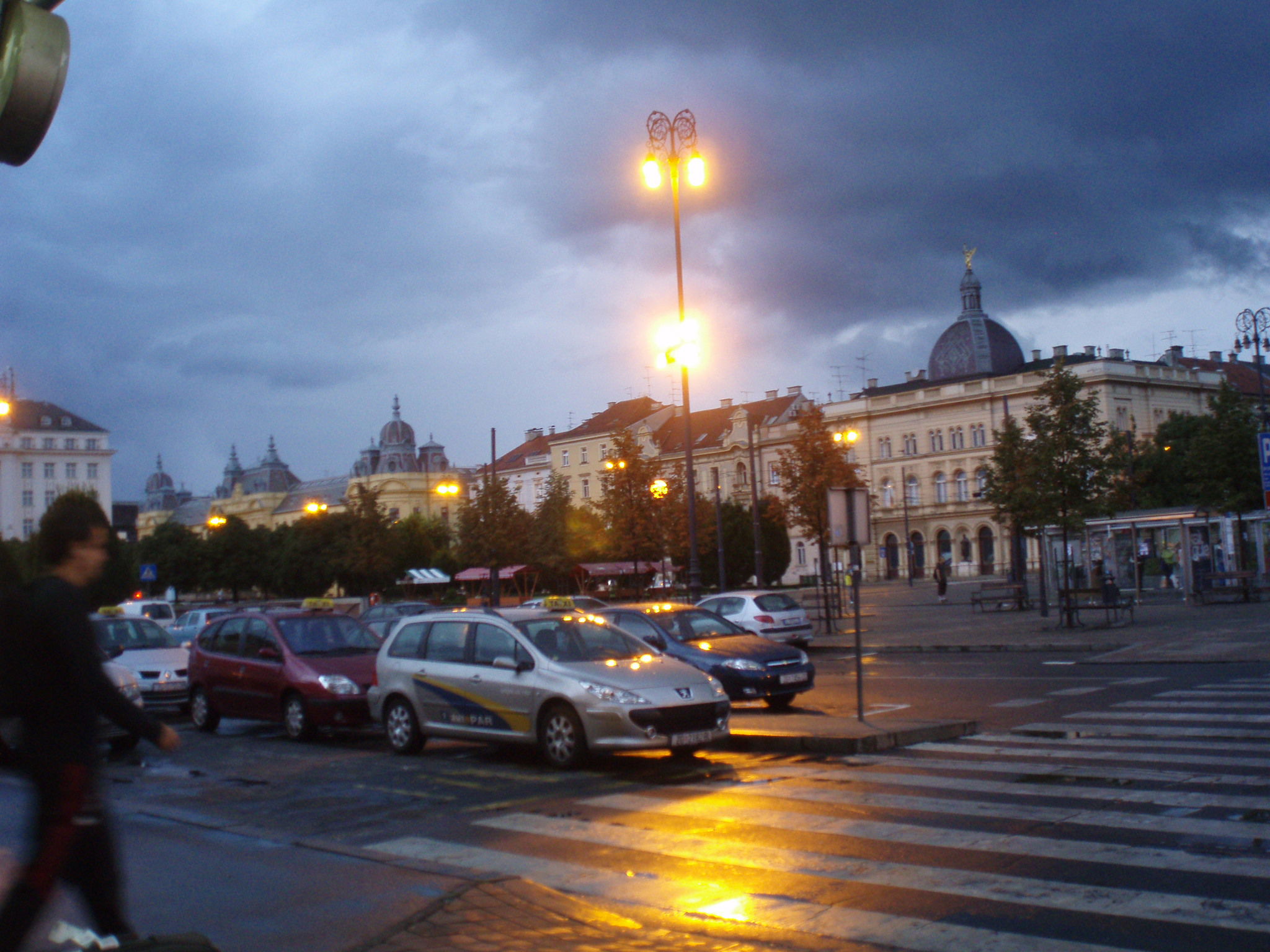 Plaza Kralja Tomislava, por Lna