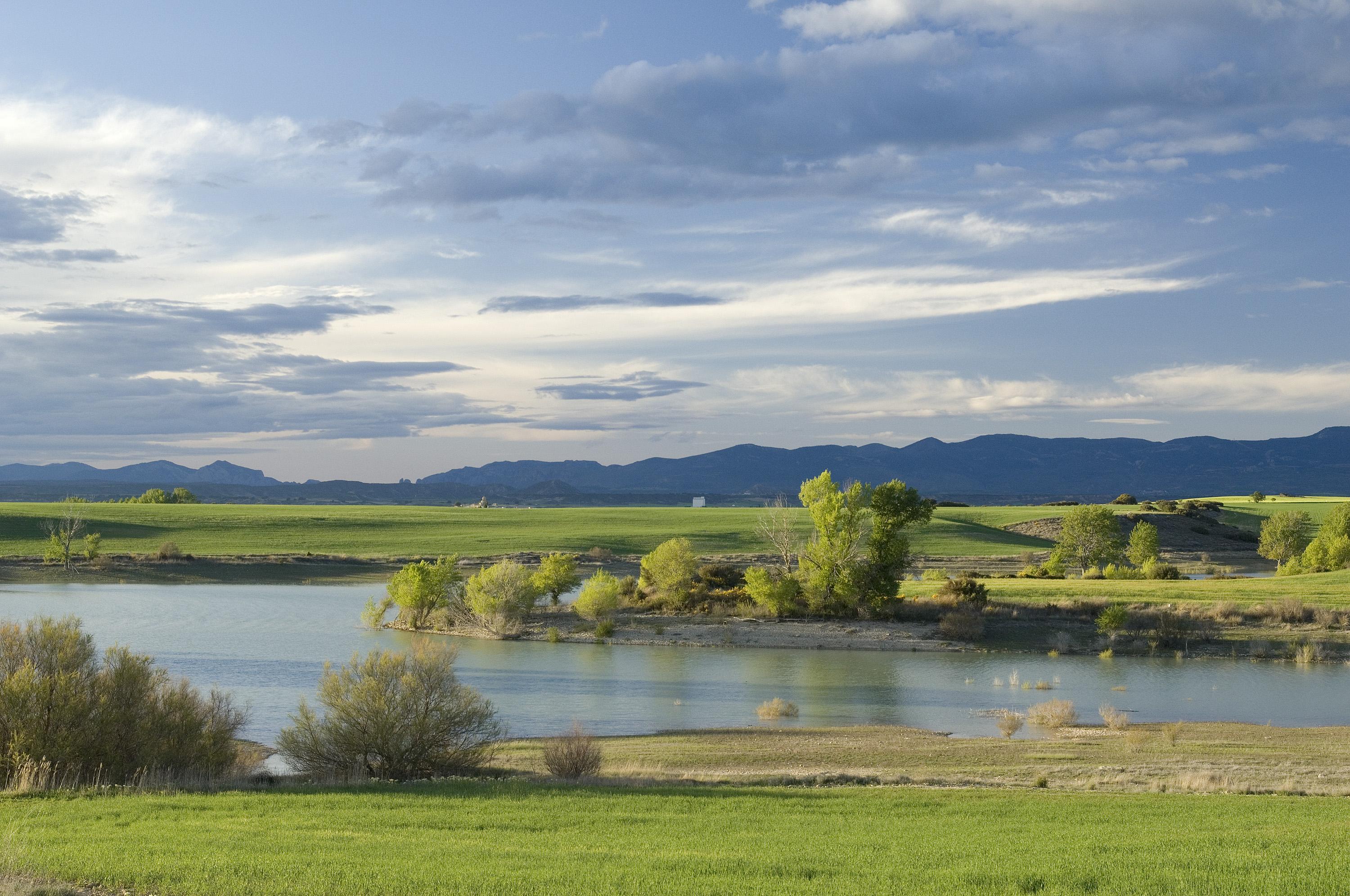 Embalse de la Sotonera y Alberca de Alboré, por Hoya de Huesca