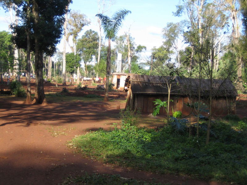 Aldea Guaraní, por Polo