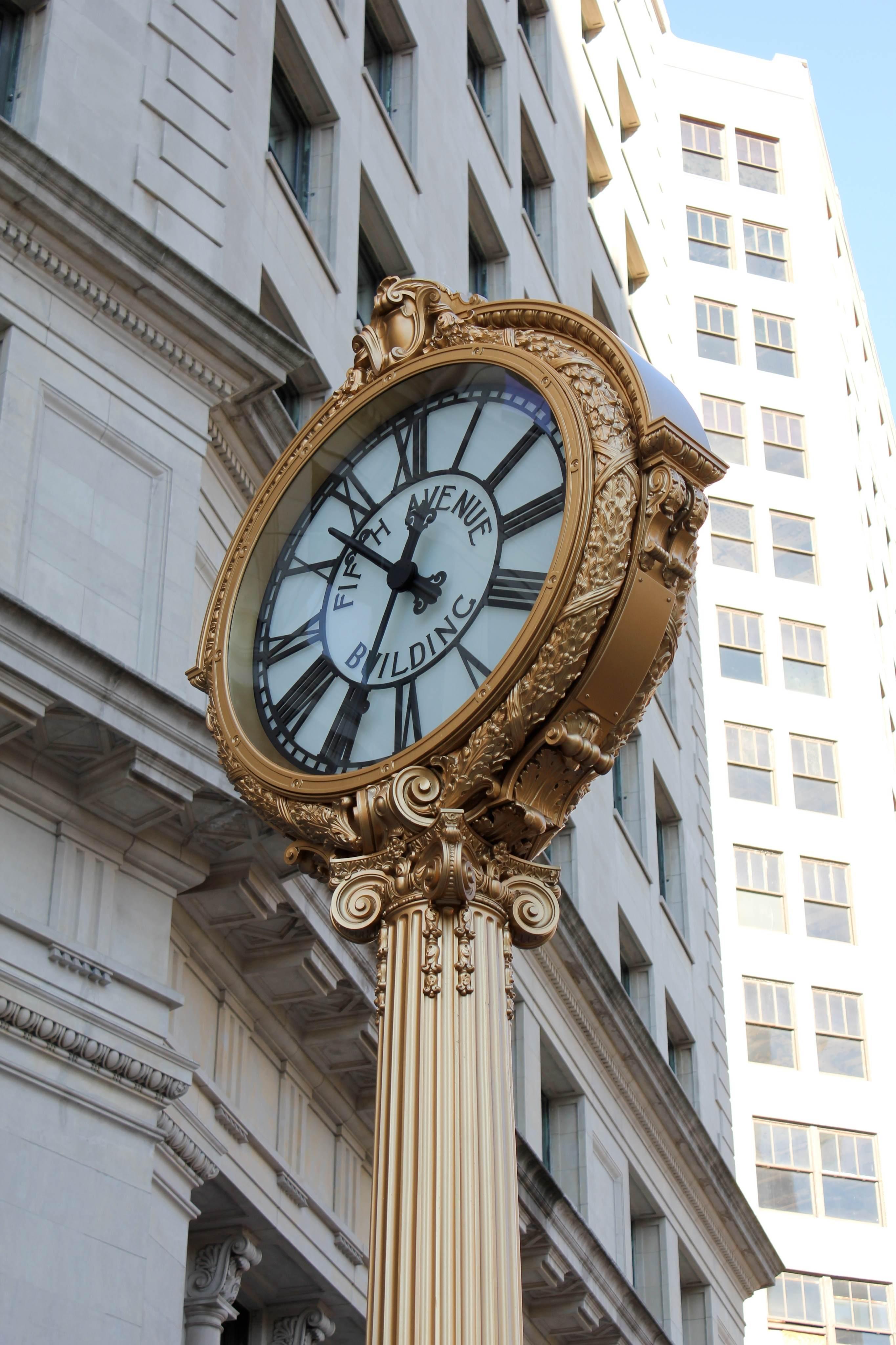 Reloj de calle en Flatiron district, por Raul Clemente
