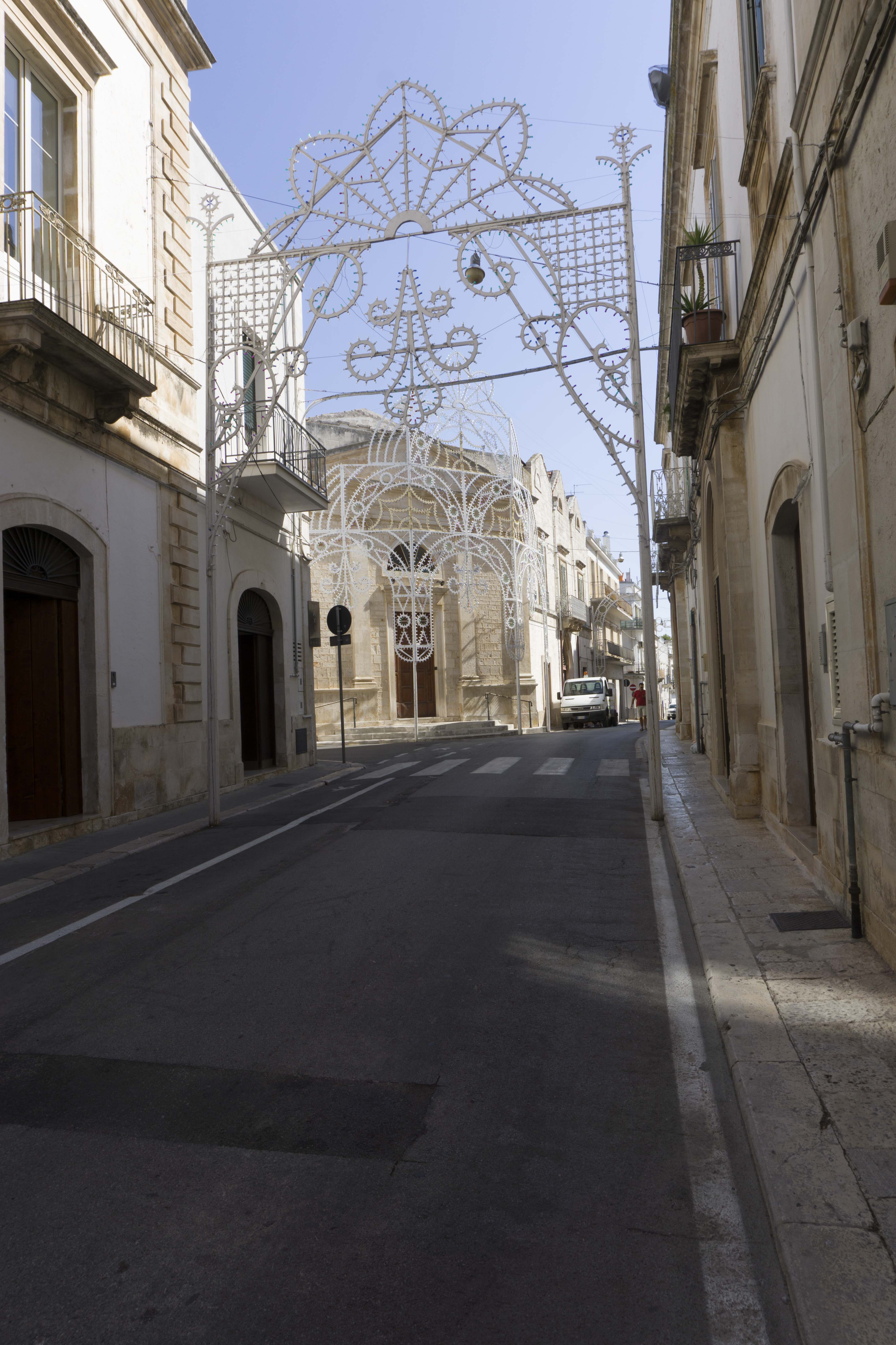 Iglesias en Alberobello: tesoros espirituales y arquitectónicos por descubrir