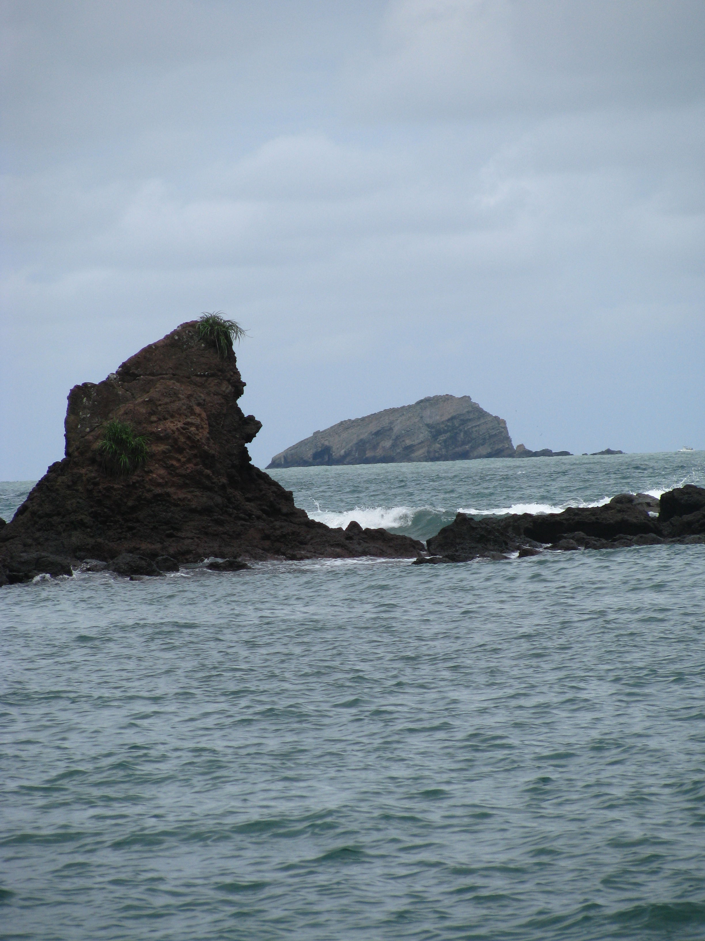 Playa Tres (Playa de Manuel Antonio), por Lonifasiko