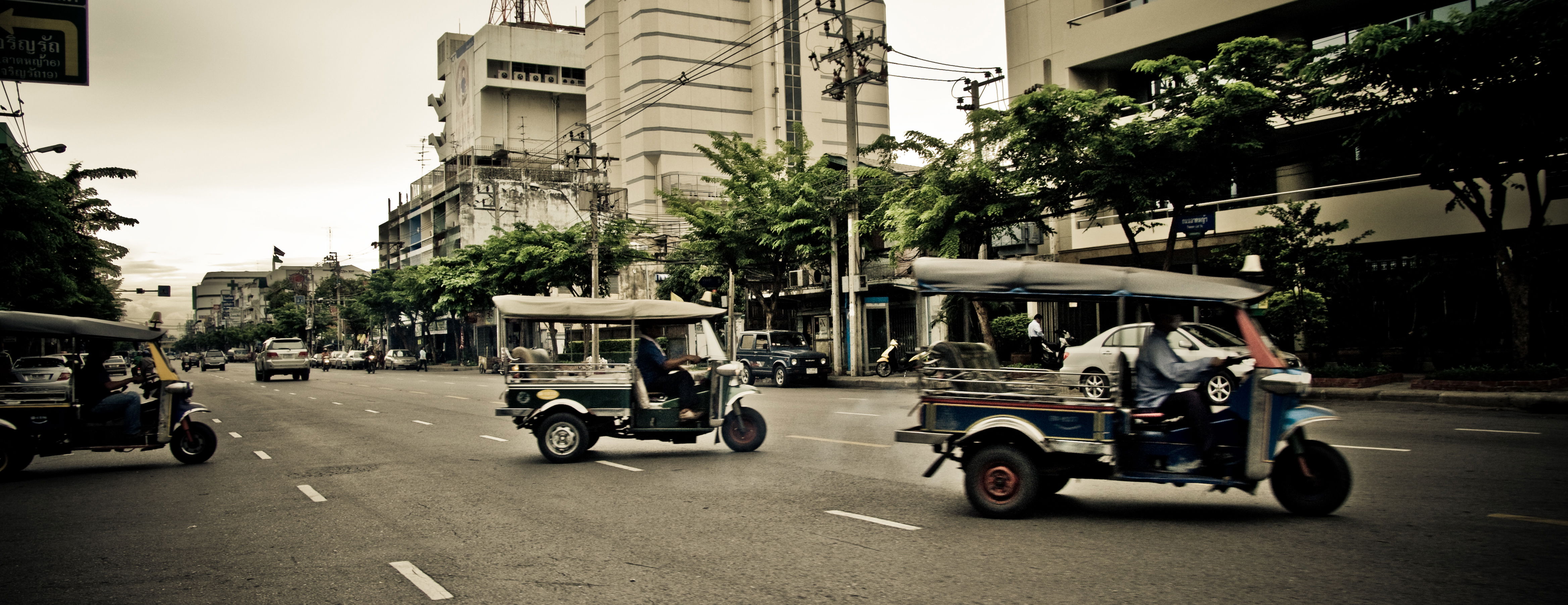 Medios de transporte en Bangkok, por Jeepou