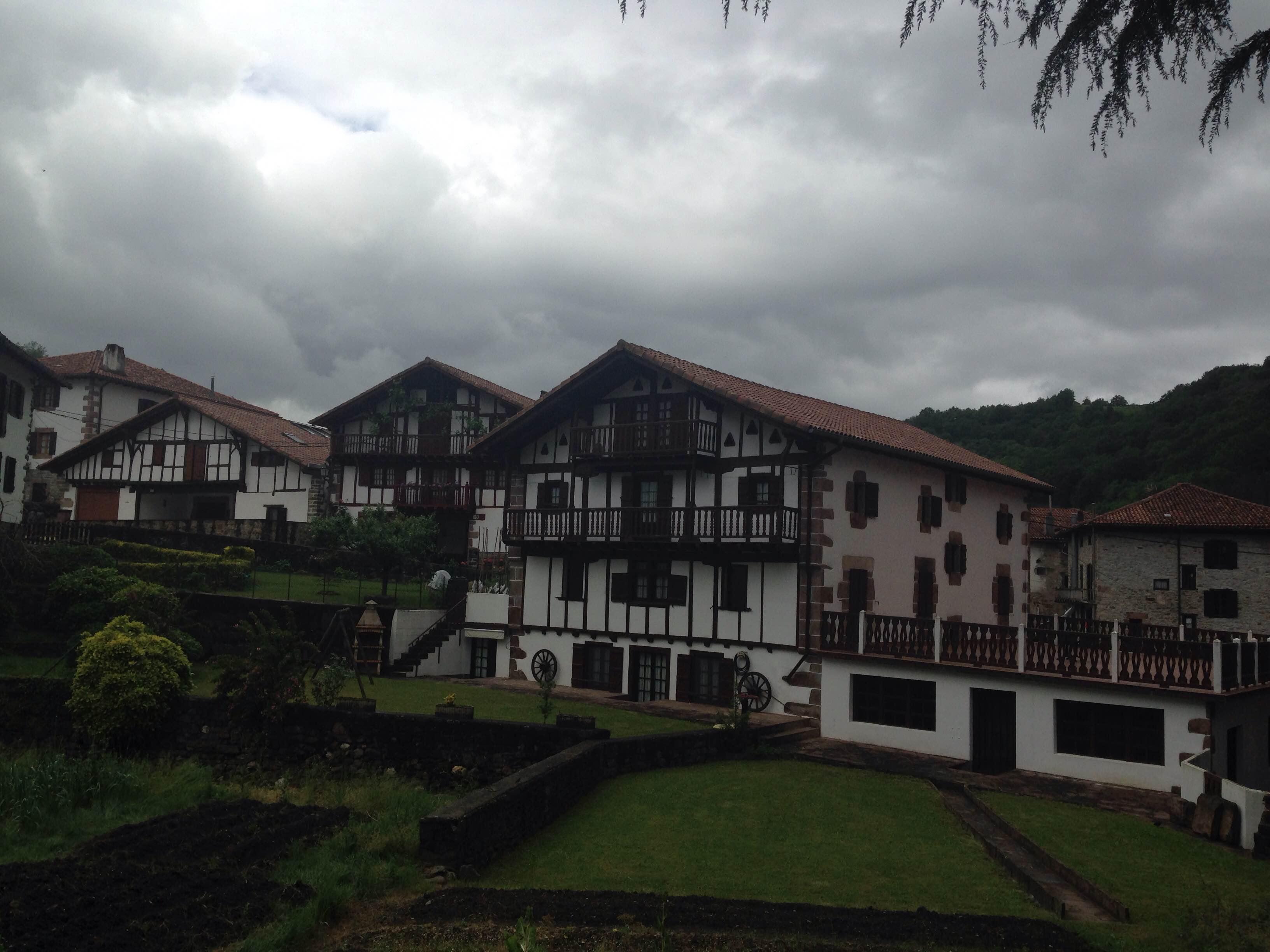 Pueblos de Etxalar y su encanto natural en el corazón de Navarra