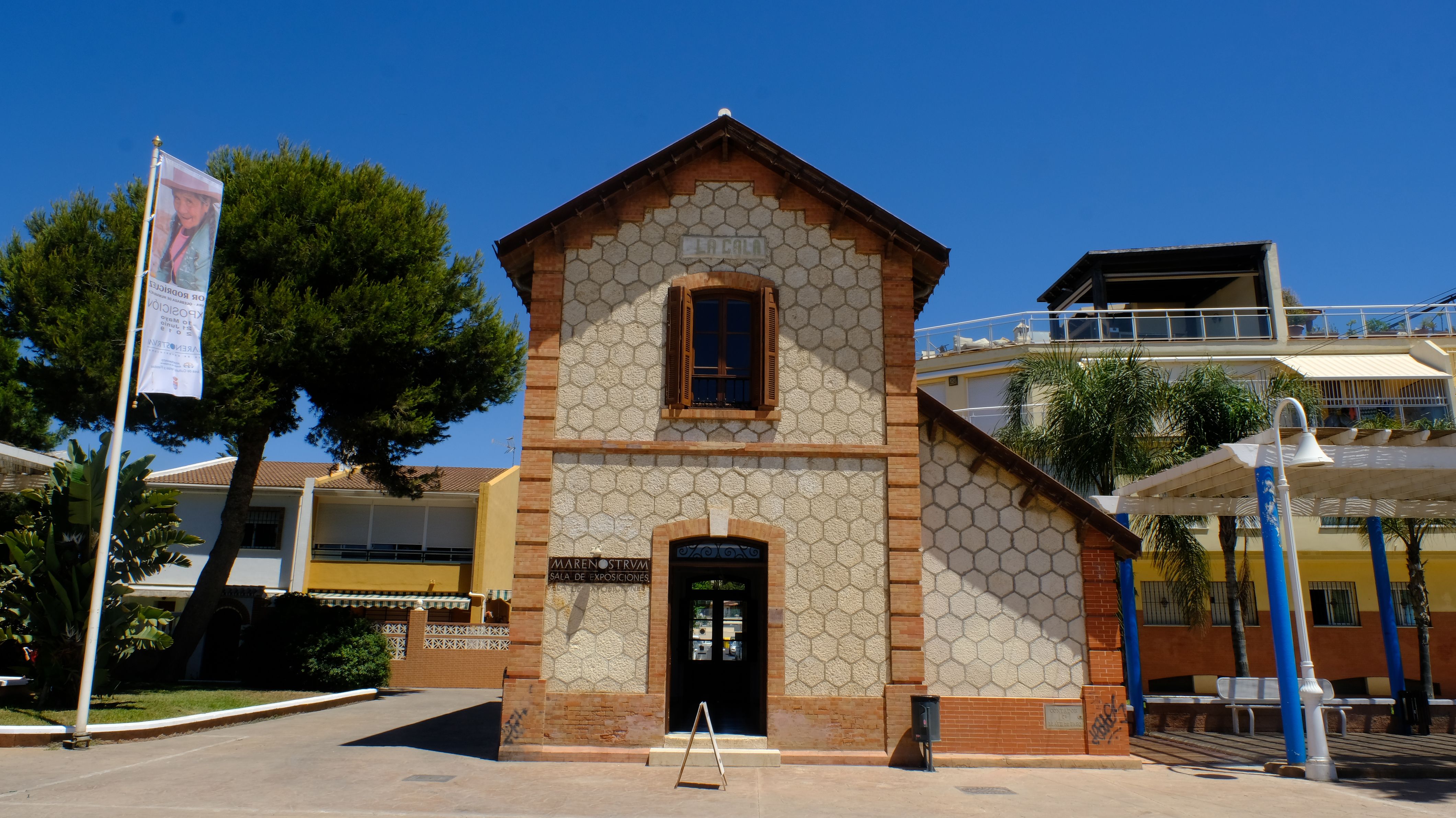 Antigua Estación de Tren - Exposiciones Mare Nostrum, por Ayuntamiento de Rincón de la Victoria
