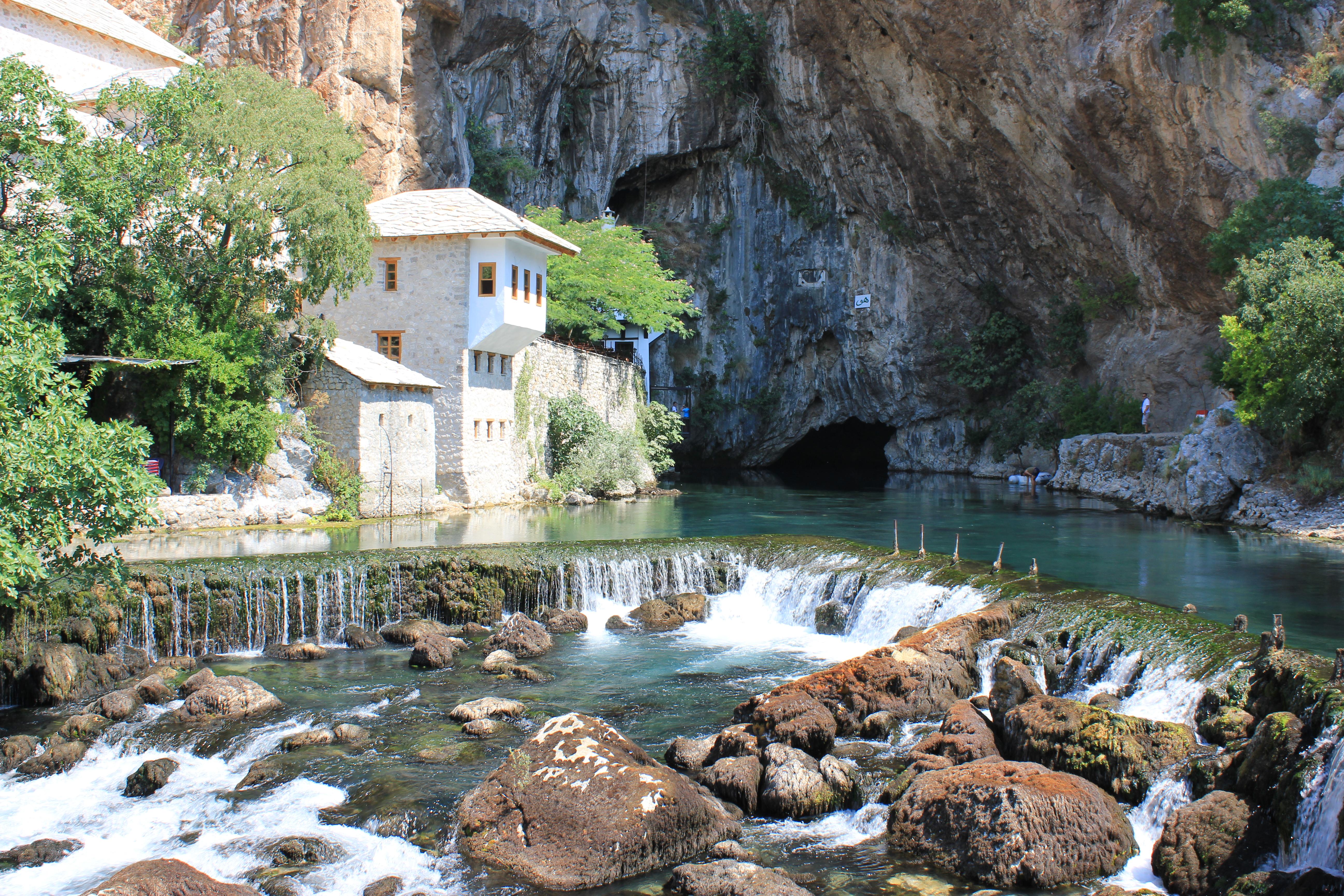 Monasterio de Blagaj, por Eduardo Valdivielso