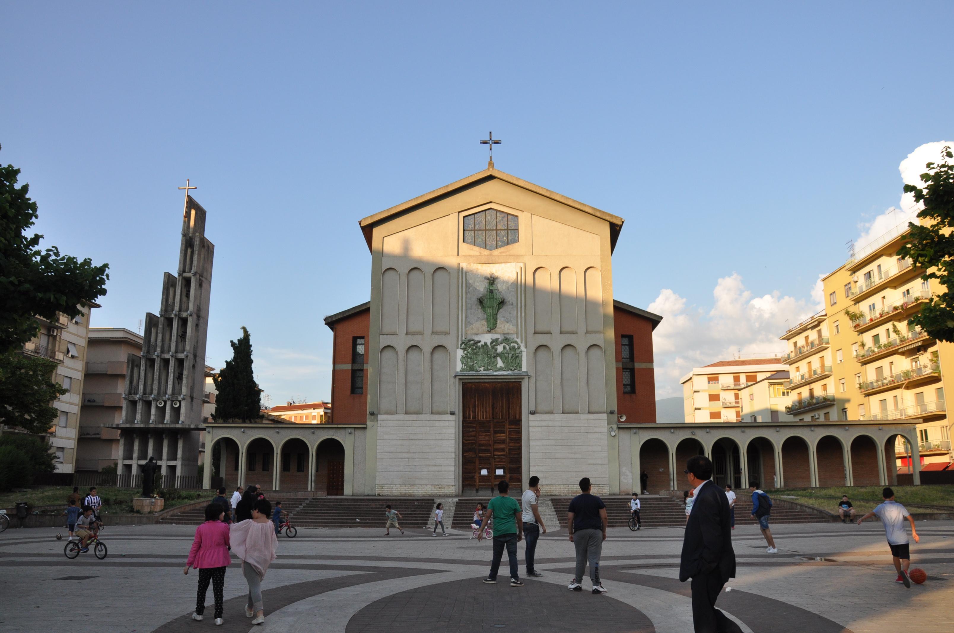 Piazza Loreto, por valeria napoli