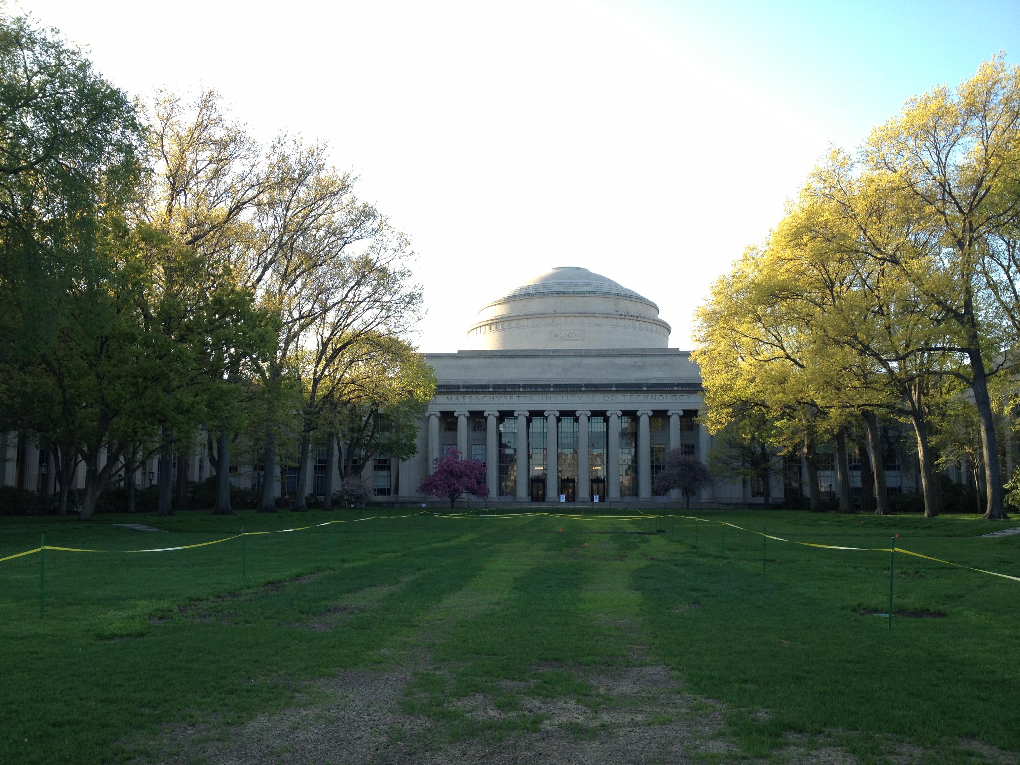 MIT campus, por Arturo Serrano