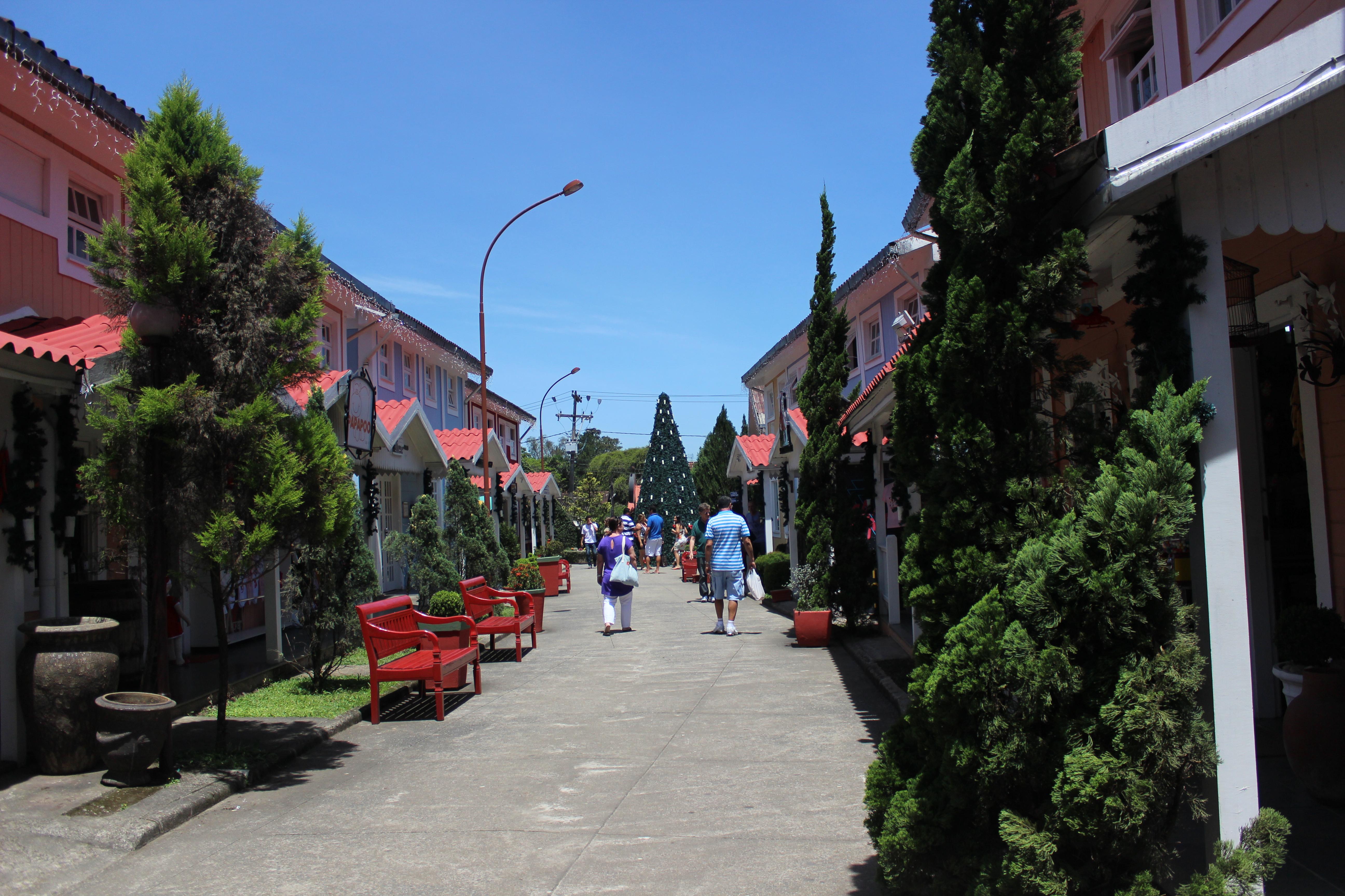 Penedo, por Henrique Magalhães